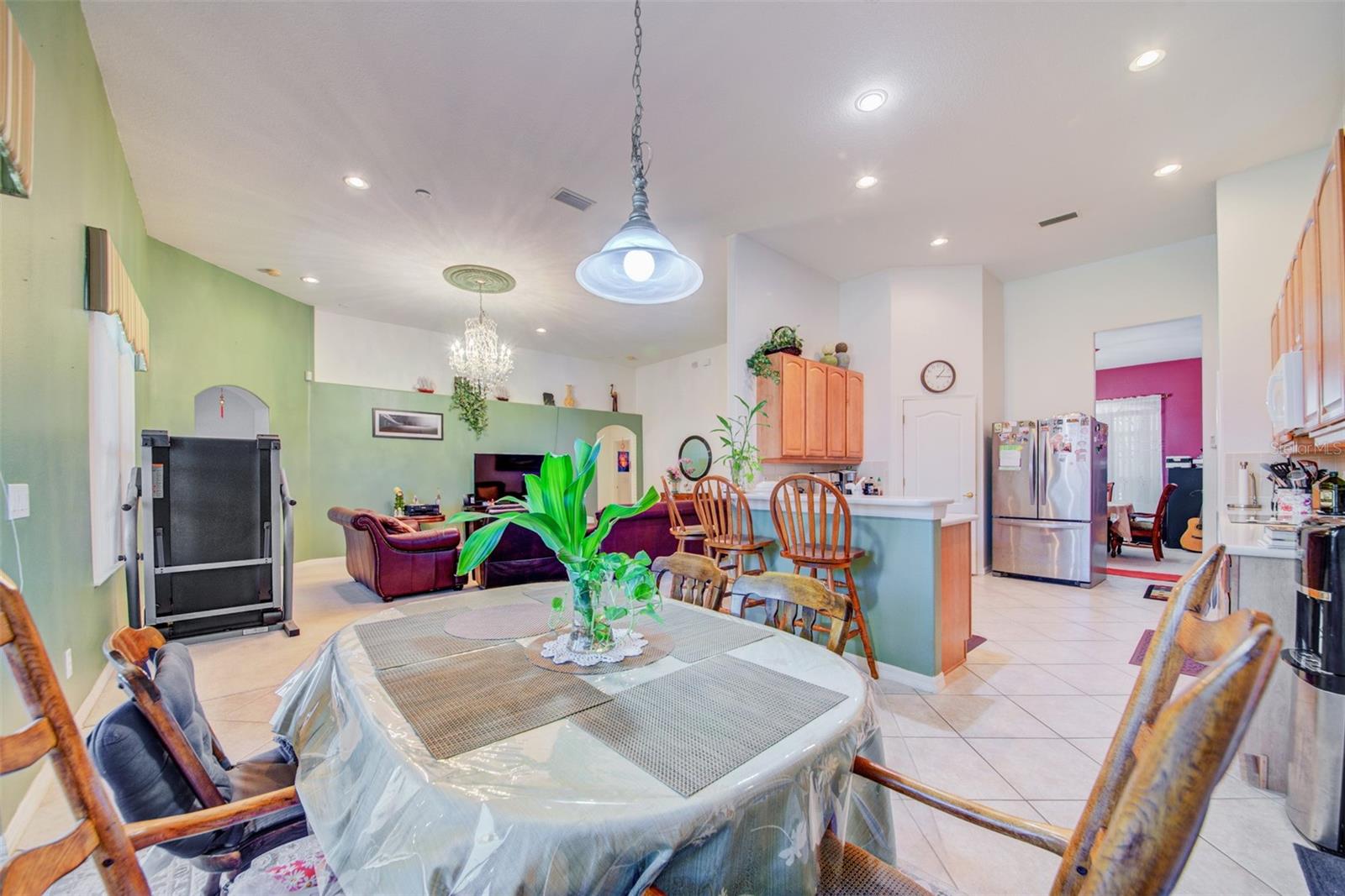 Image 20 of 60 For 306 Carriage Oak Place