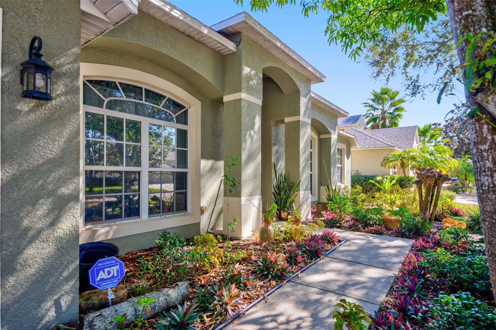 Image 4 of 60 For 306 Carriage Oak Place