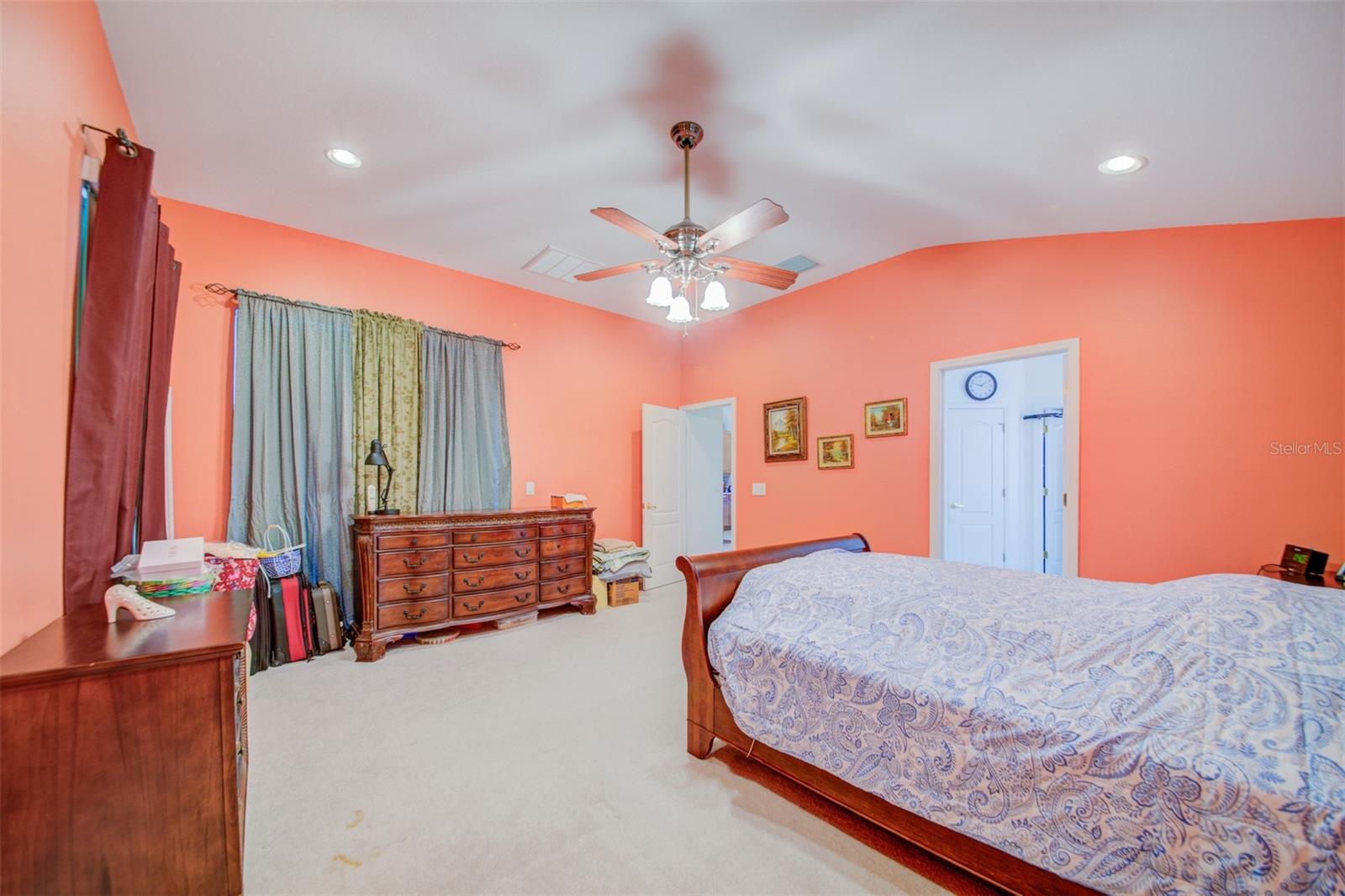 Image 41 of 60 For 306 Carriage Oak Place