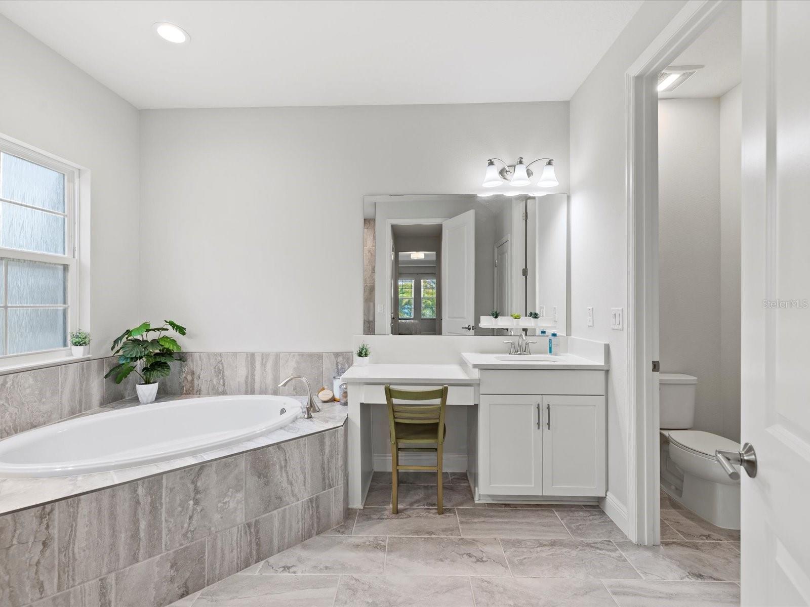 Image 29 of 99 For 6092 Hidden Br Drive