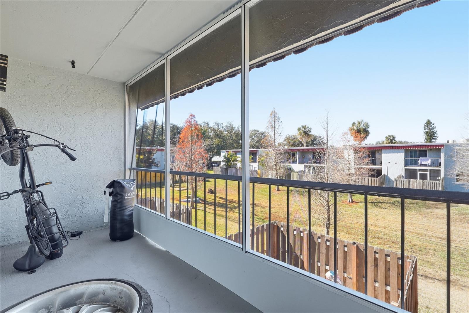 Image 11 of 15 For 2862 Somerset Park Drive