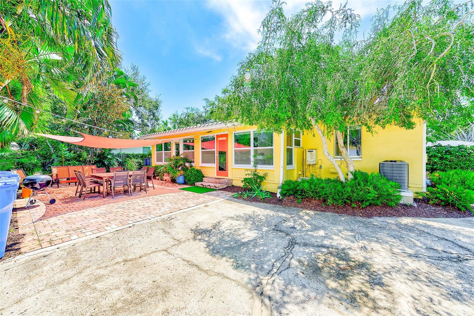 Image 50 of 50 For 240-242 Mateo Way Ne