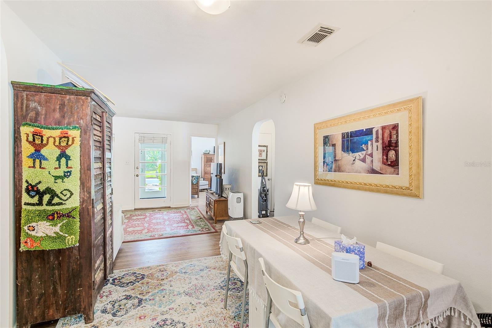 Image 6 of 50 For 240-242 Mateo Way Ne