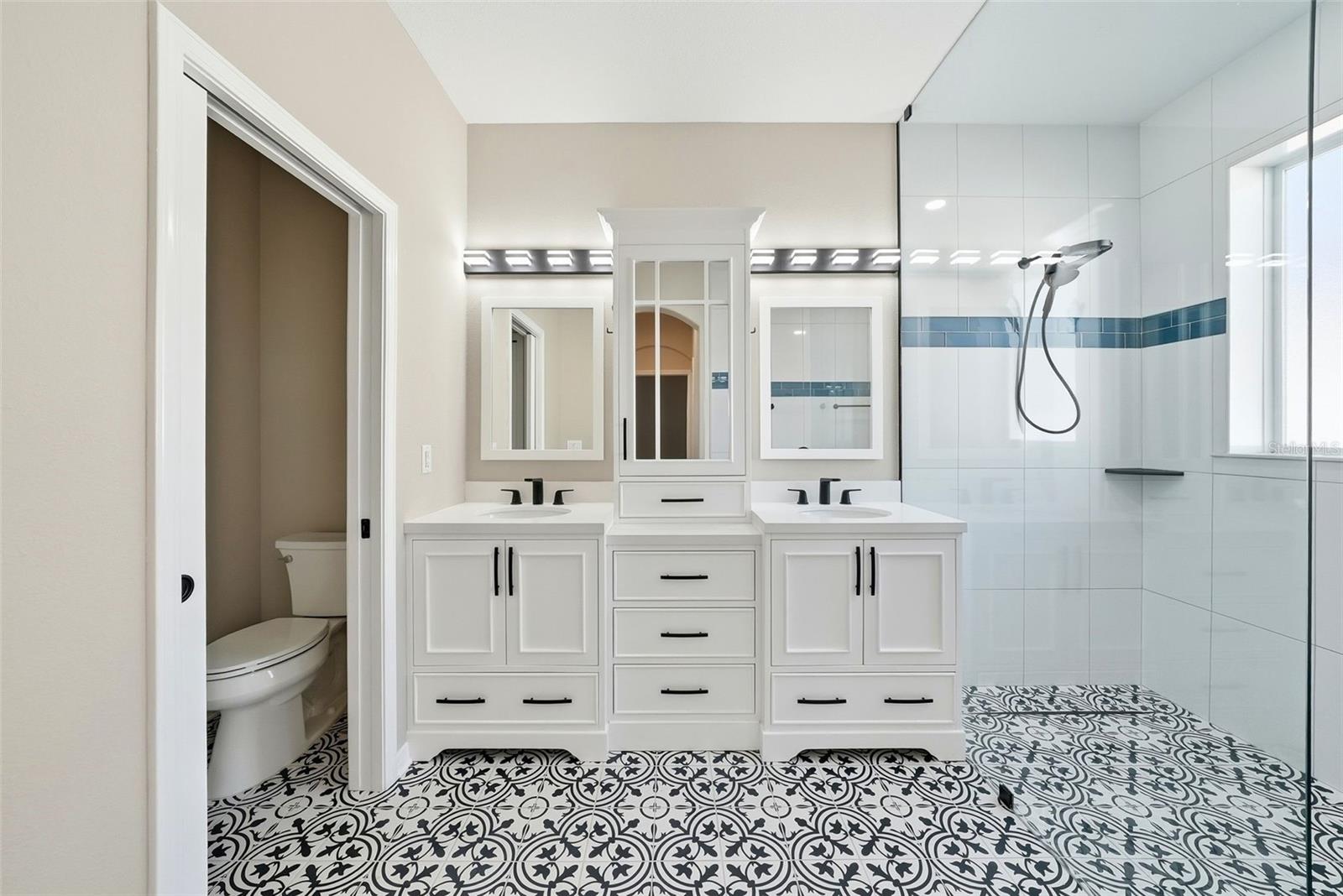 Listing photo id 22 for 13230 Graham Yarden Drive