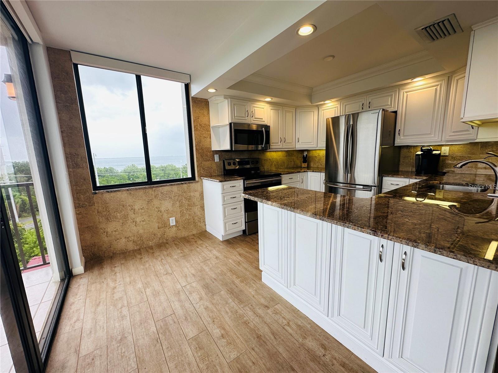 Image 10 of 47 For 6365 Bahia Del Mar Boulevard 506