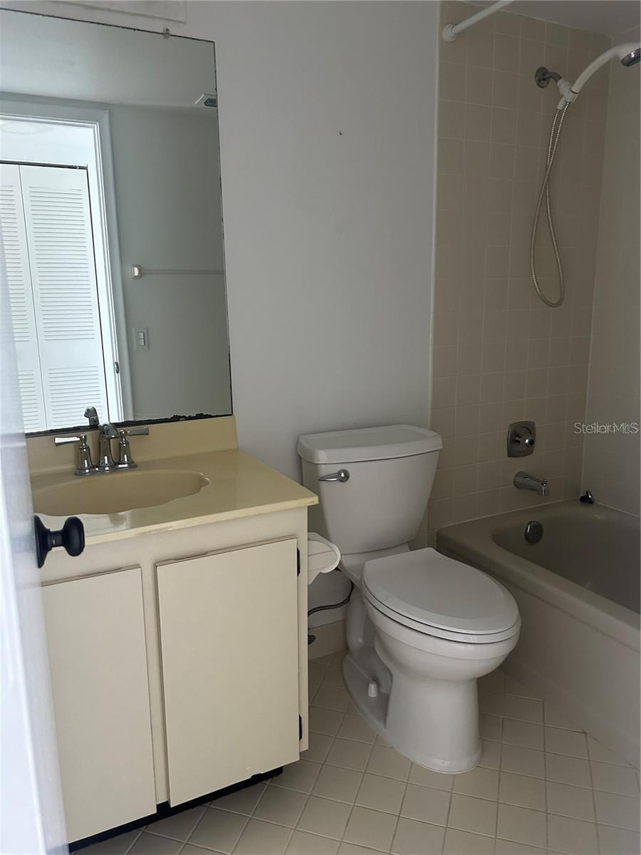 Image 20 of 47 For 6365 Bahia Del Mar Boulevard 506