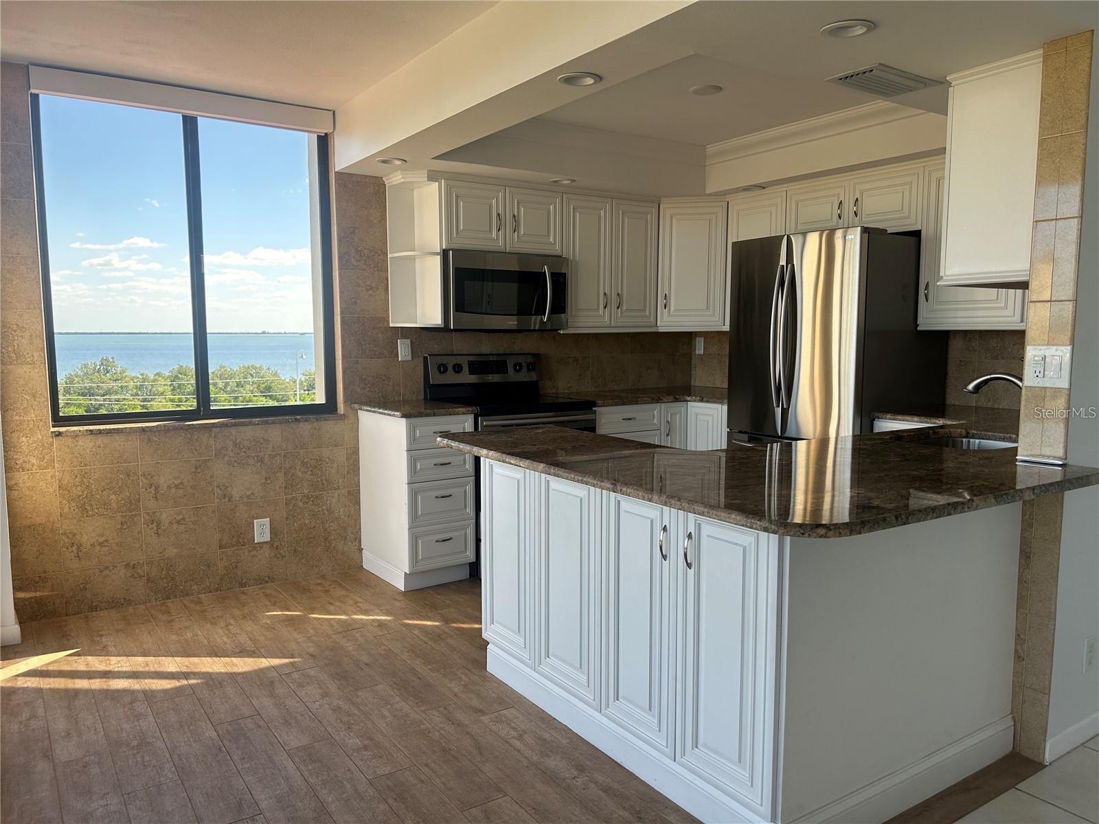 Image 6 of 47 For 6365 Bahia Del Mar Boulevard 506