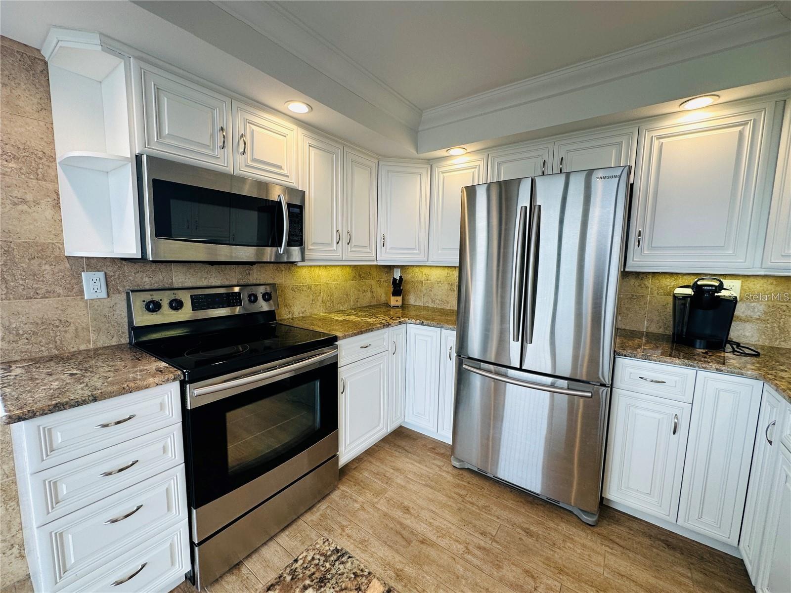 Image 8 of 47 For 6365 Bahia Del Mar Boulevard 506