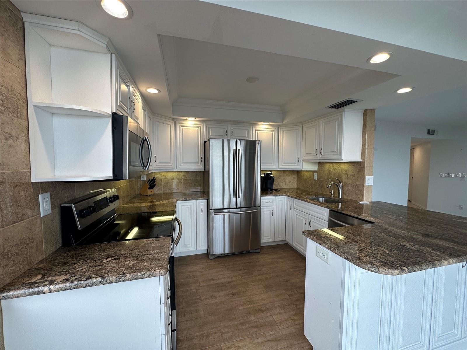 Image 9 of 47 For 6365 Bahia Del Mar Boulevard 506