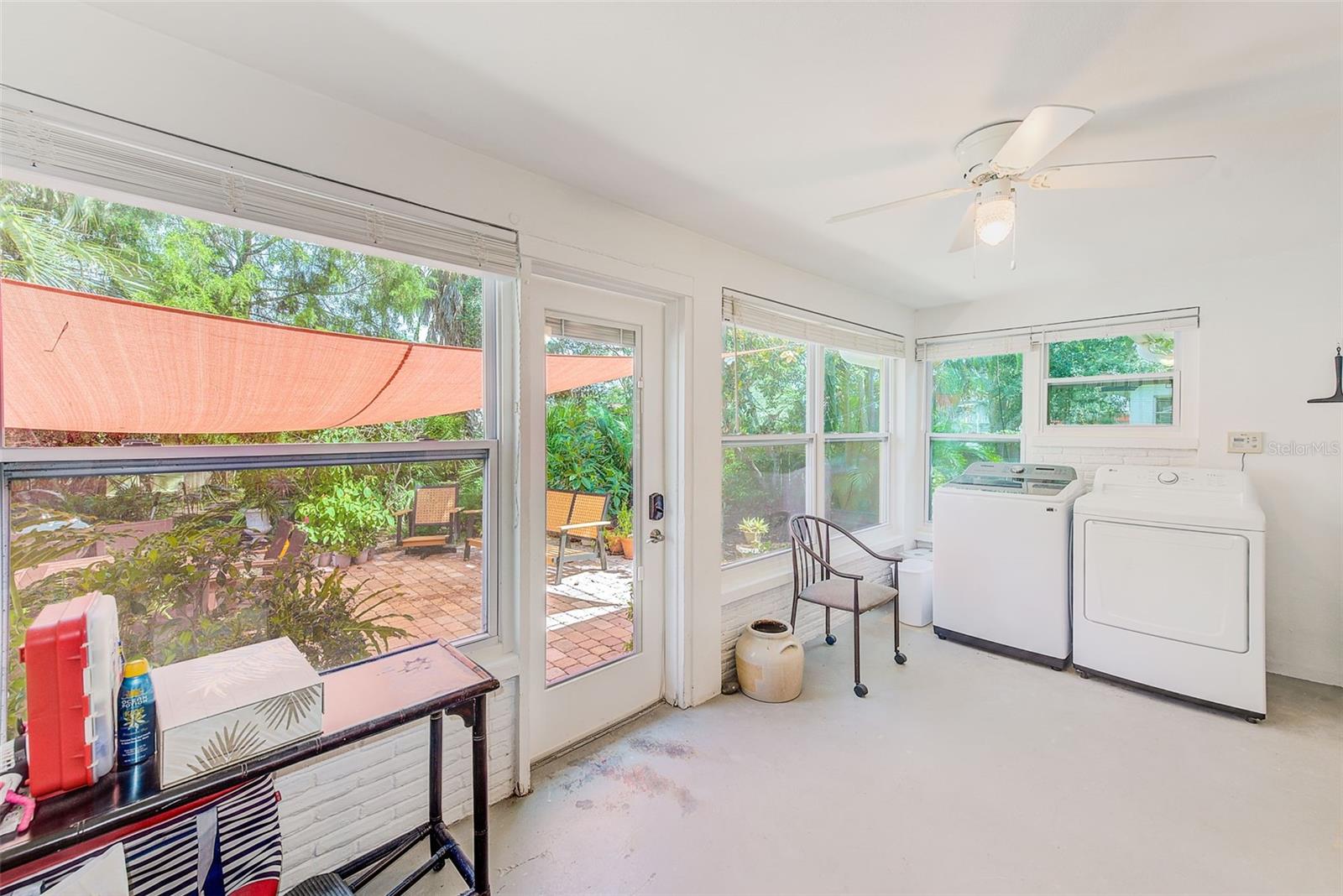 Image 33 of 50 For 240-242 Mateo Way Ne