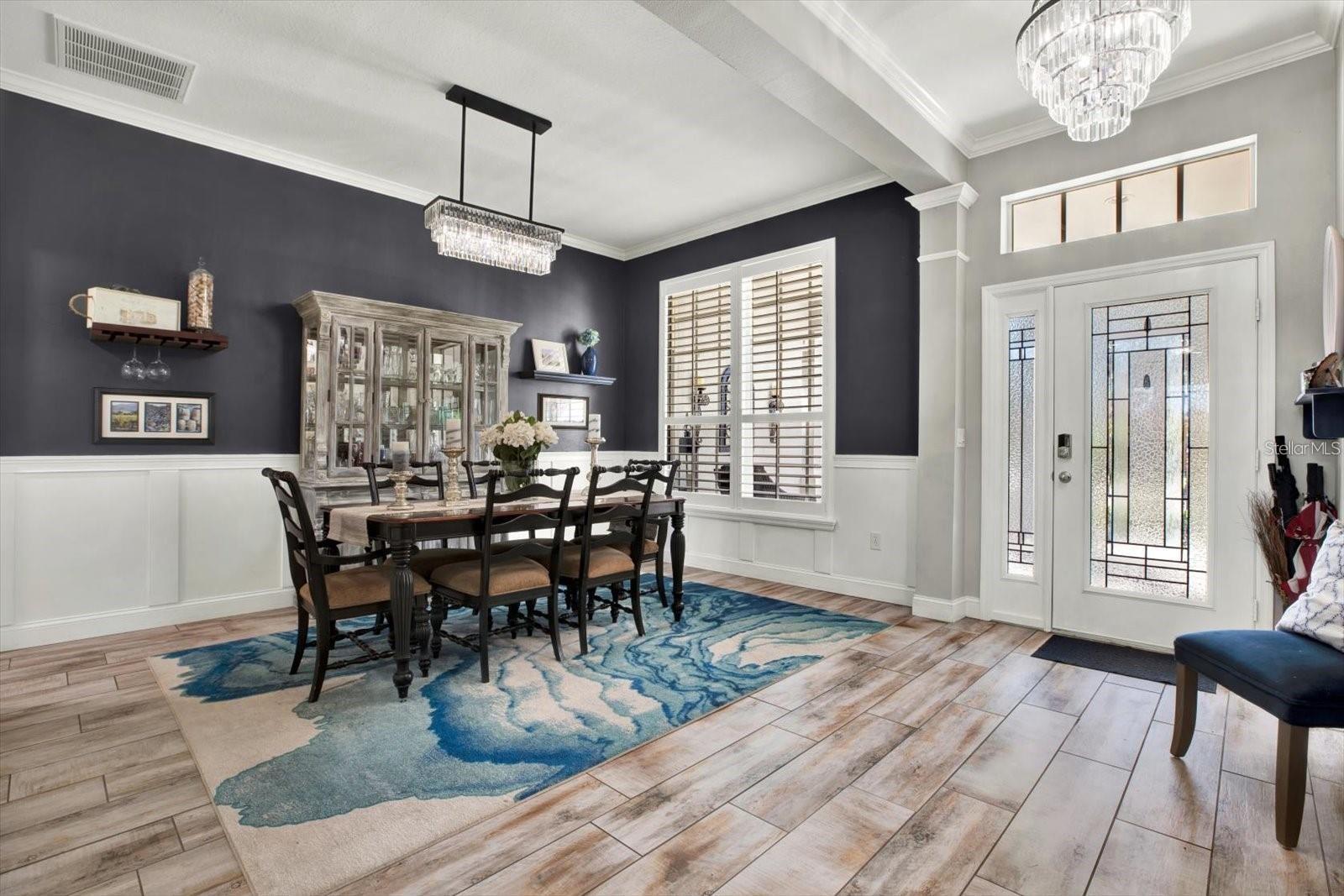 Listing photo id 8 for 7023 Derwent Glen Circle