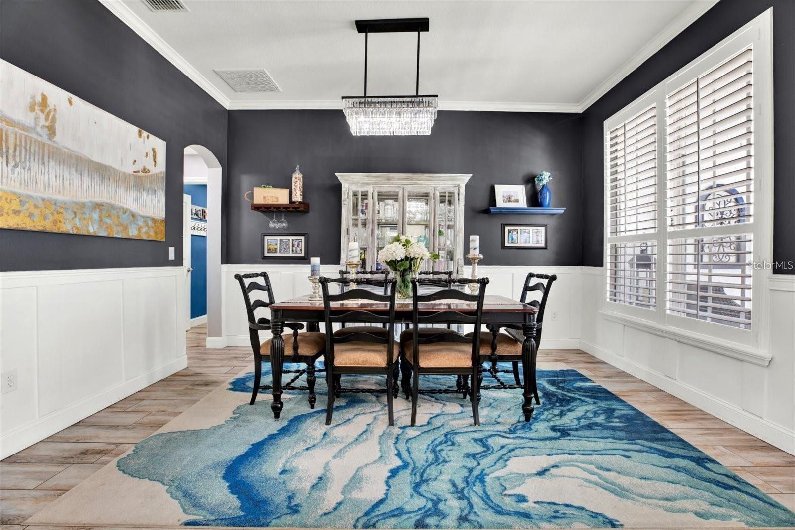 Listing photo id 9 for 7023 Derwent Glen Circle