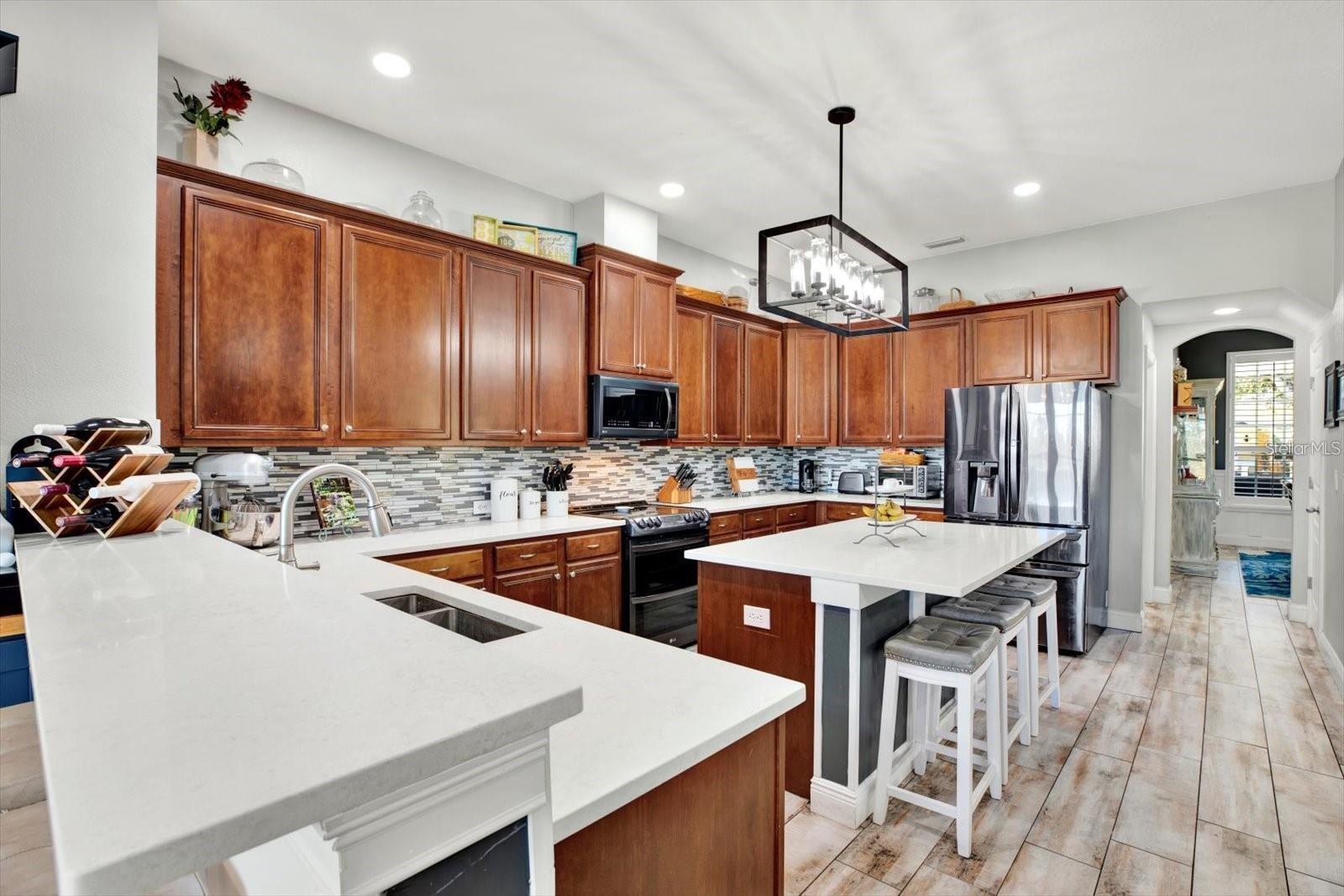 Listing photo id 14 for 7023 Derwent Glen Circle