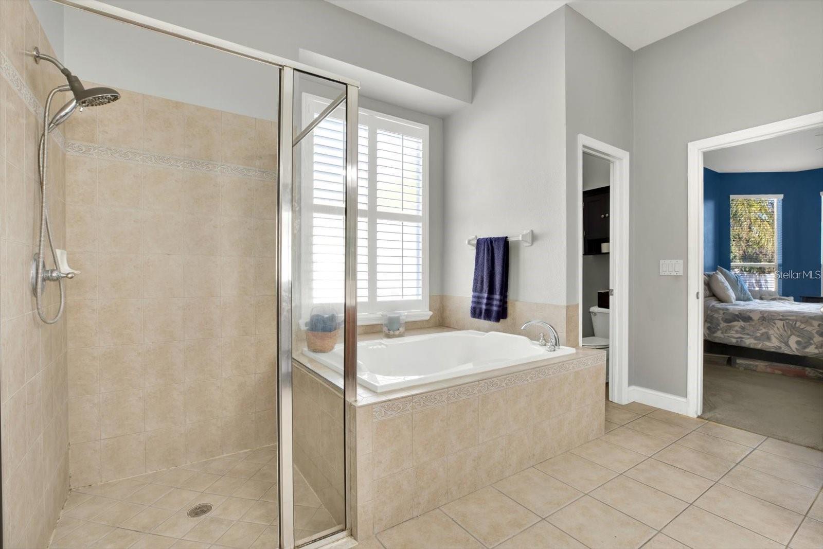 Listing photo id 17 for 7023 Derwent Glen Circle