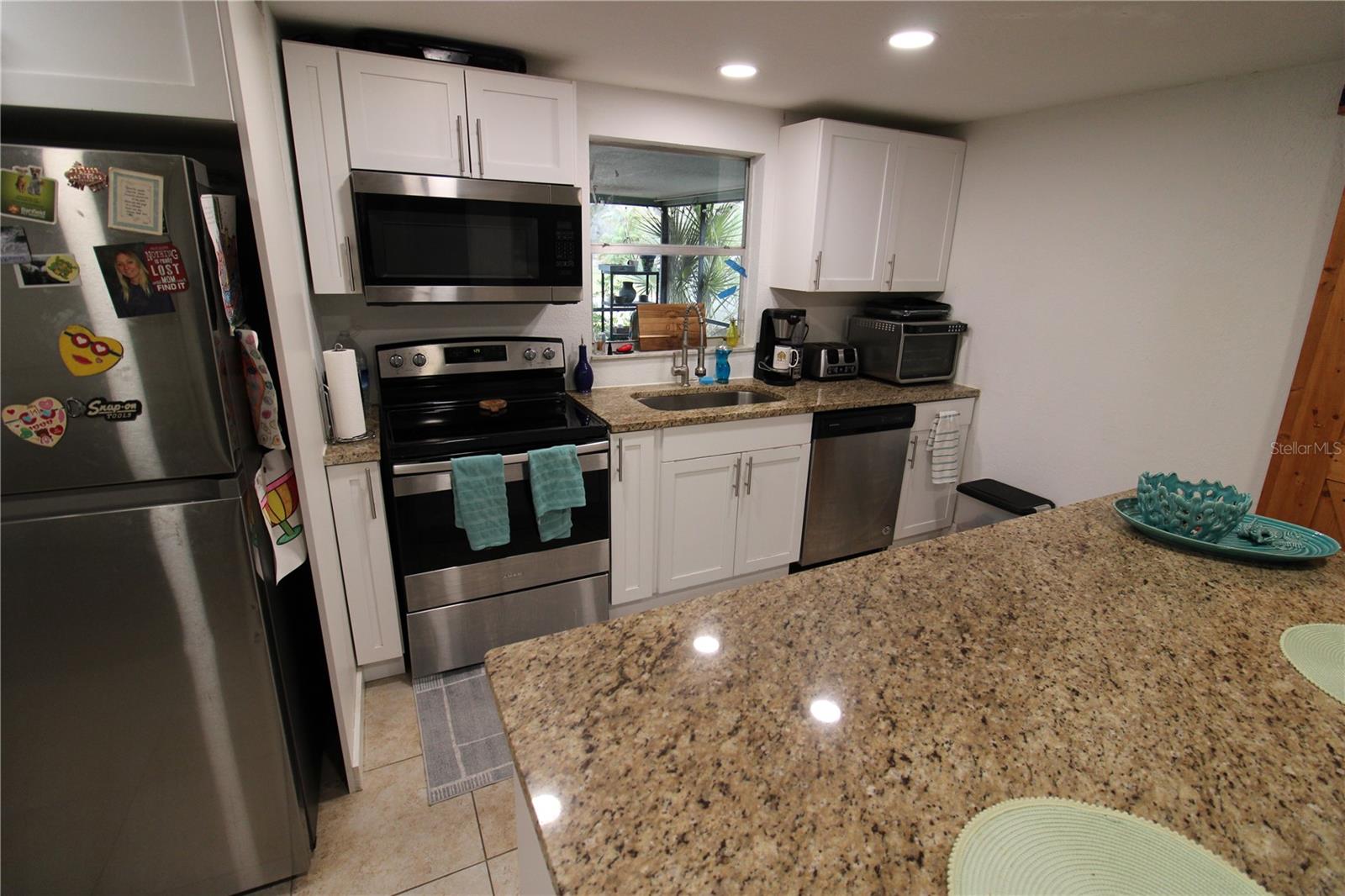 Image 14 of 31 For 5802 Greenwood Way