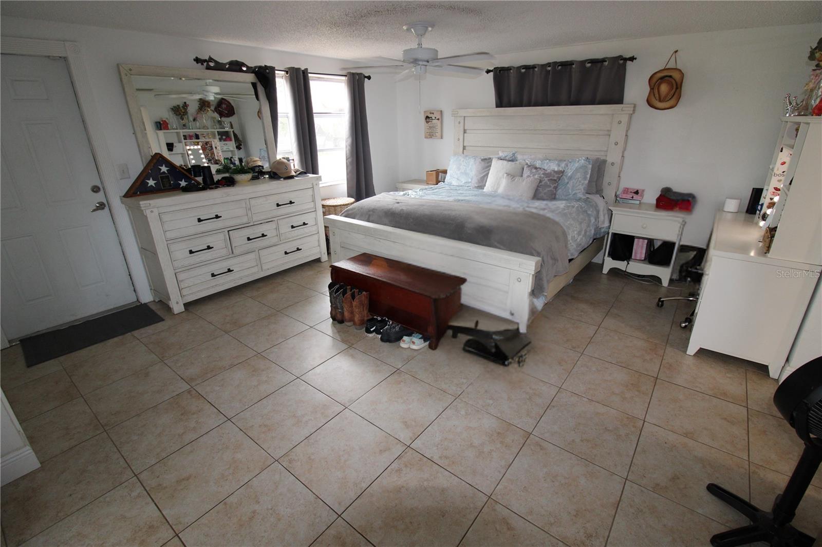 Image 26 of 31 For 5802 Greenwood Way