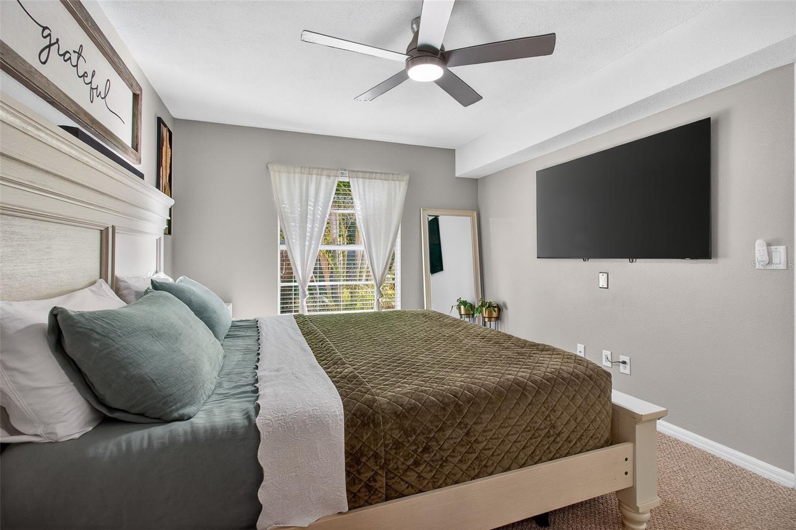 Image 13 of 25 For 1688 Taylor Lake Circle