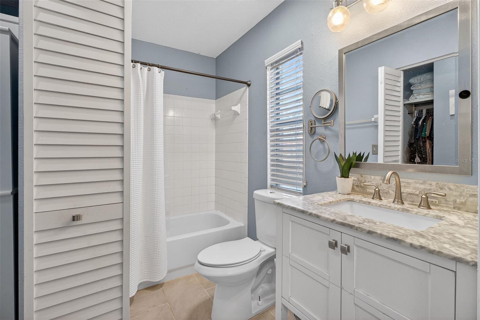 Image 14 of 25 For 1688 Taylor Lake Circle