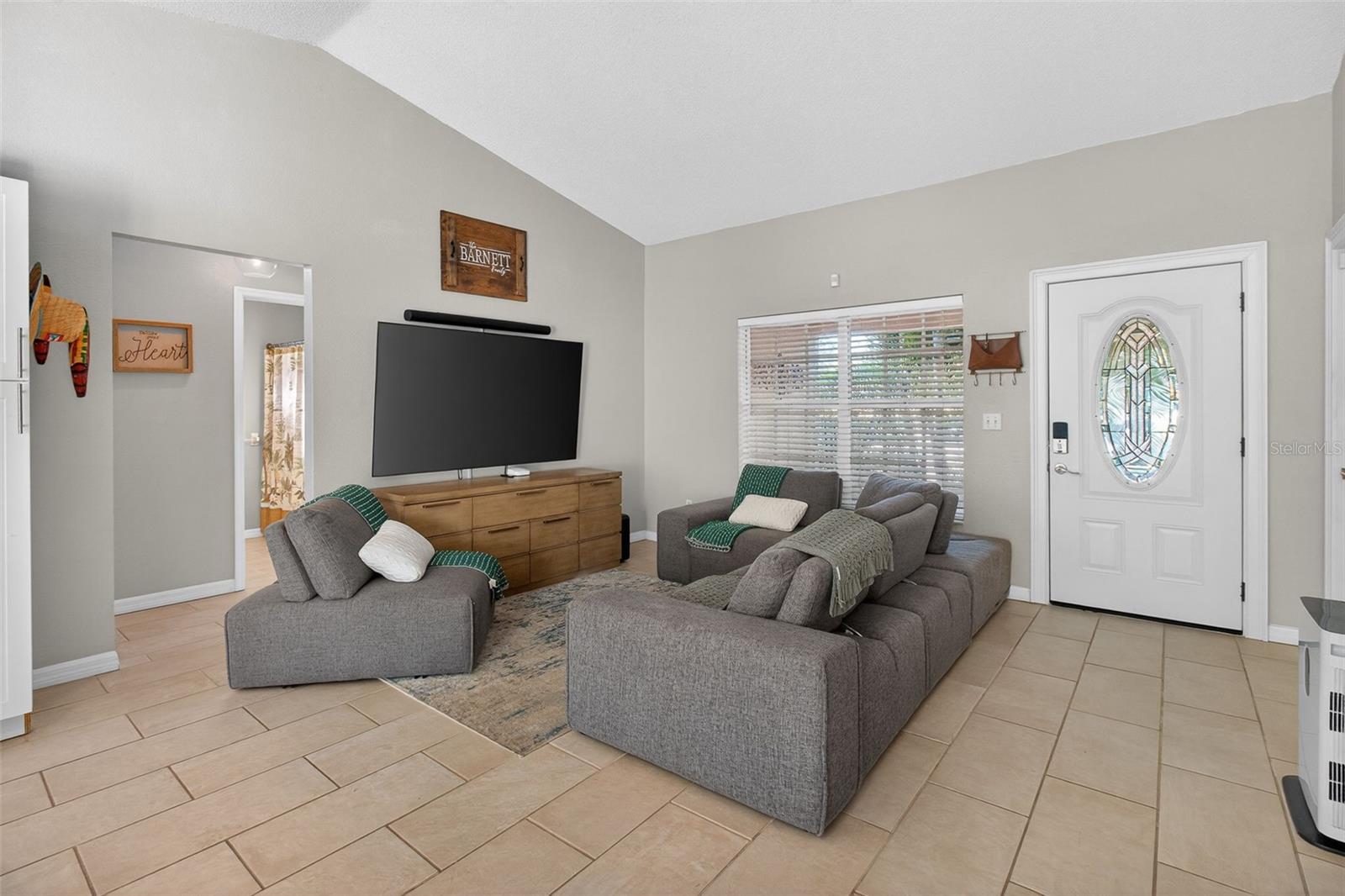 Image 3 of 25 For 1688 Taylor Lake Circle