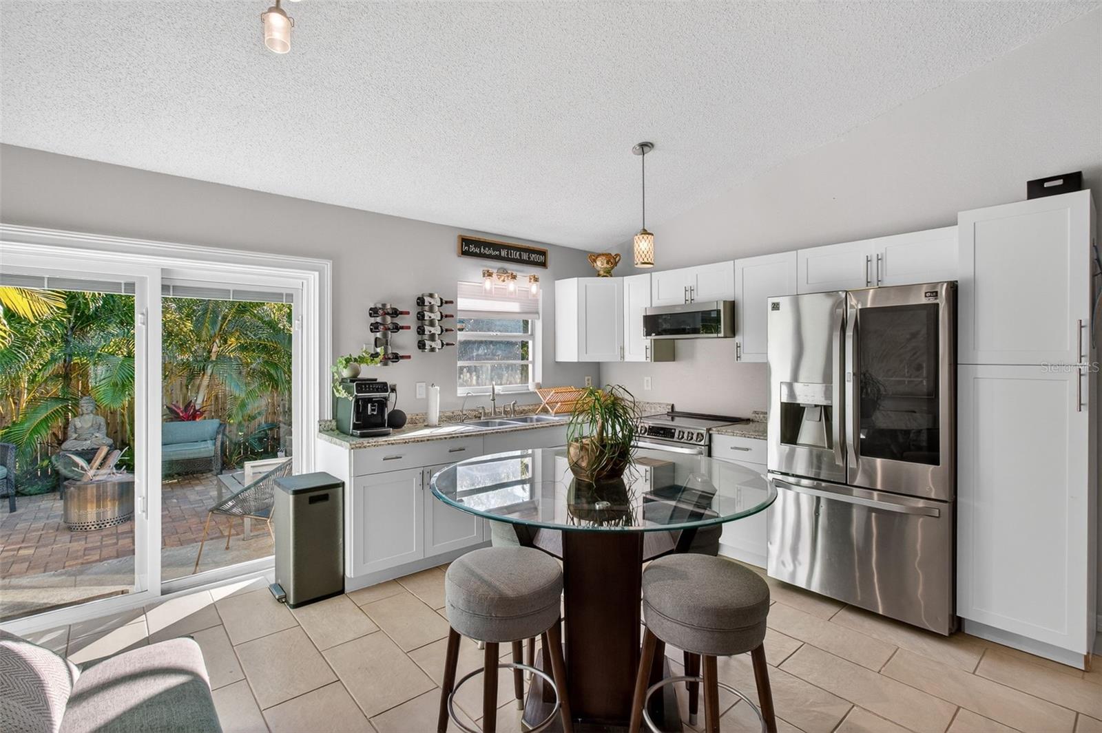 Image 6 of 25 For 1688 Taylor Lake Circle