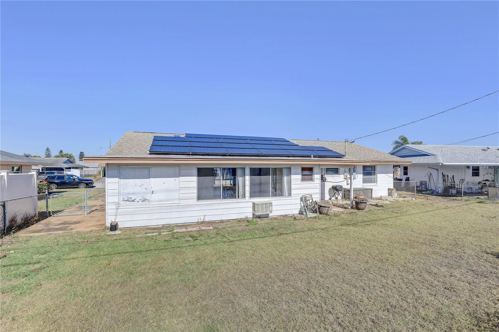 Image 25 of 42 For 708 Tam O Shanter Avenue