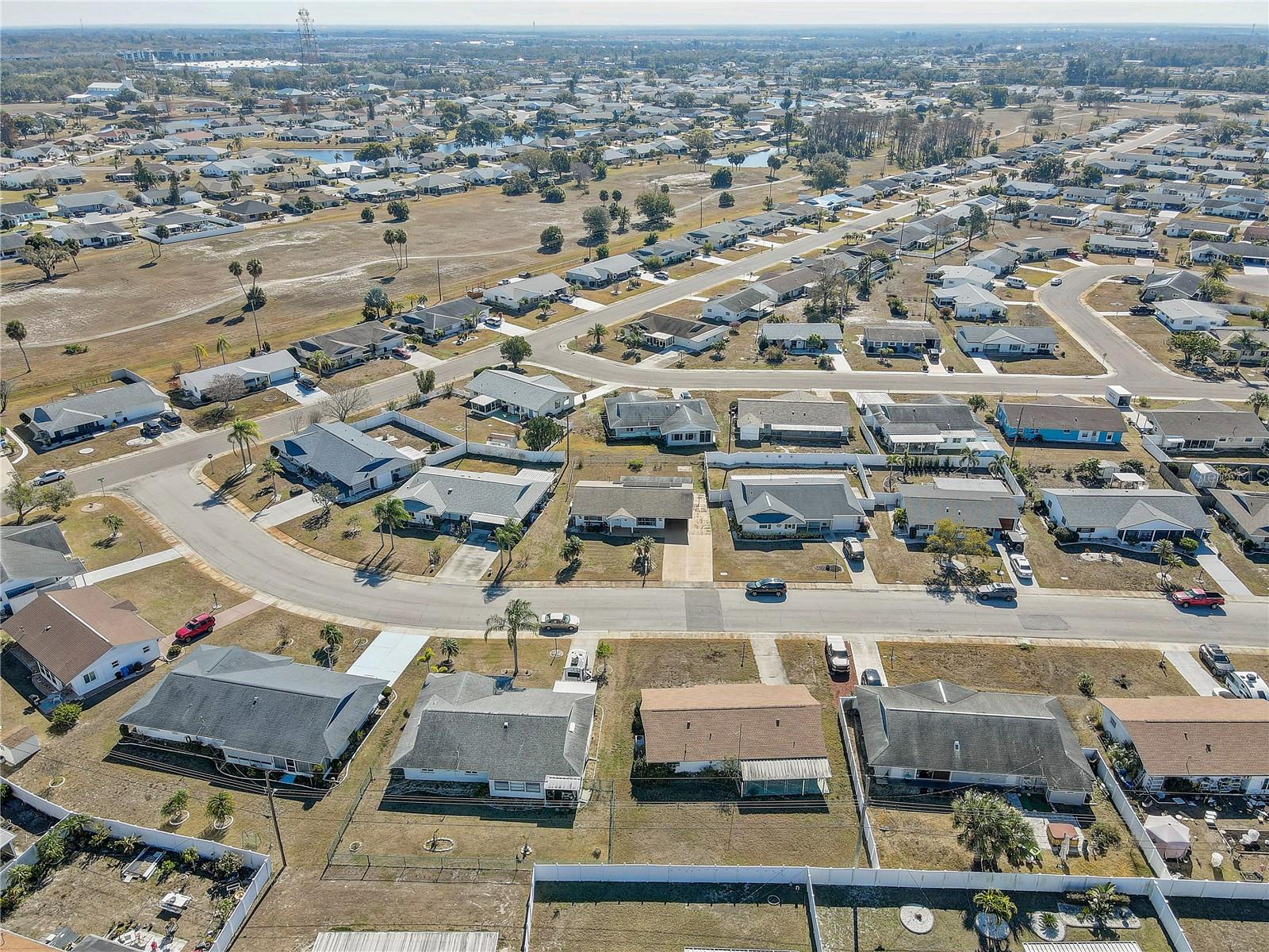 Image 34 of 42 For 708 Tam O Shanter Avenue