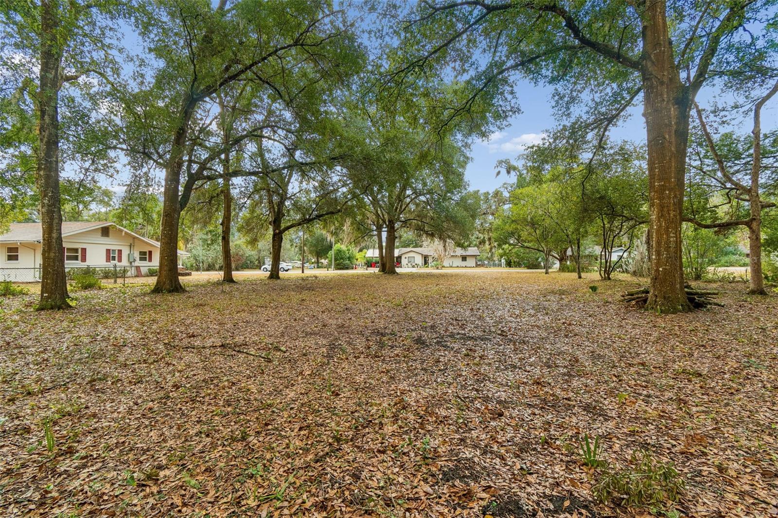 Image 15 of 43 For 5501 Live Oak Lane