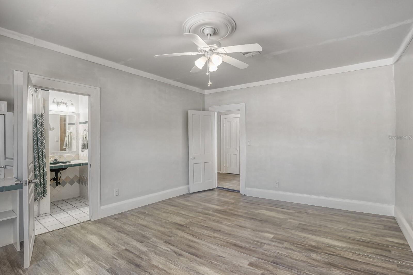 Image 15 of 35 For 1605 10th Avenue W