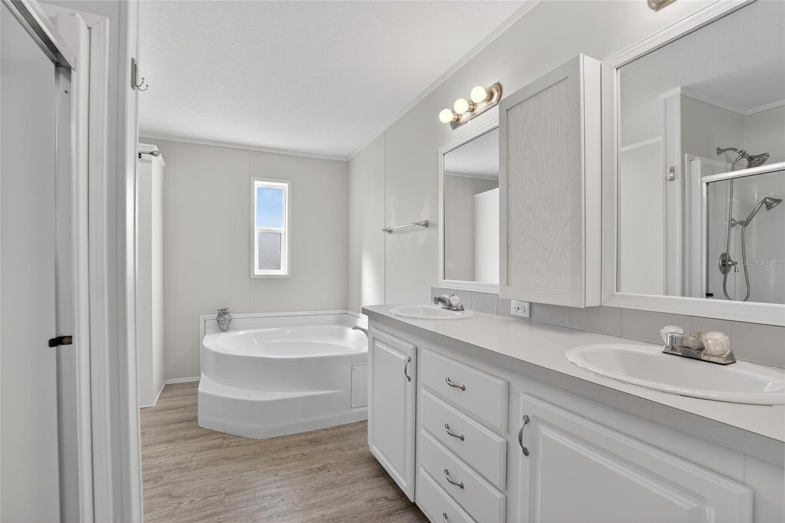 Image 22 of 42 For 34543 Petunia Place