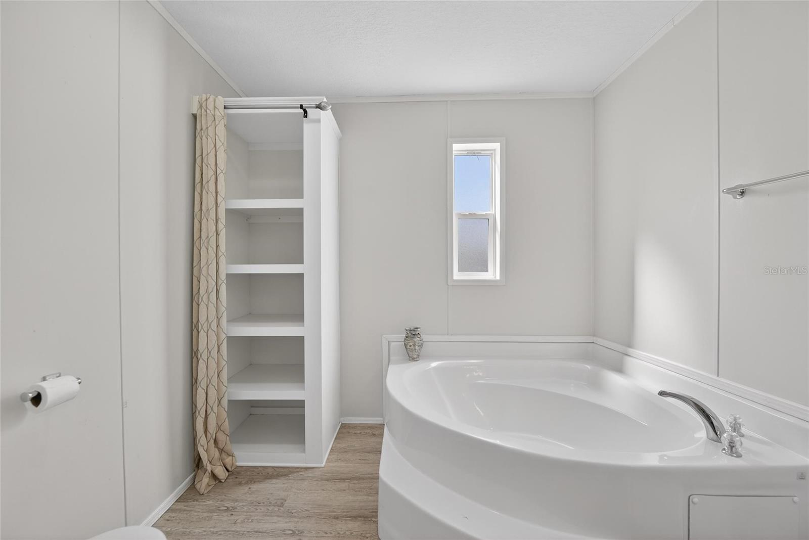 Image 24 of 42 For 34543 Petunia Place