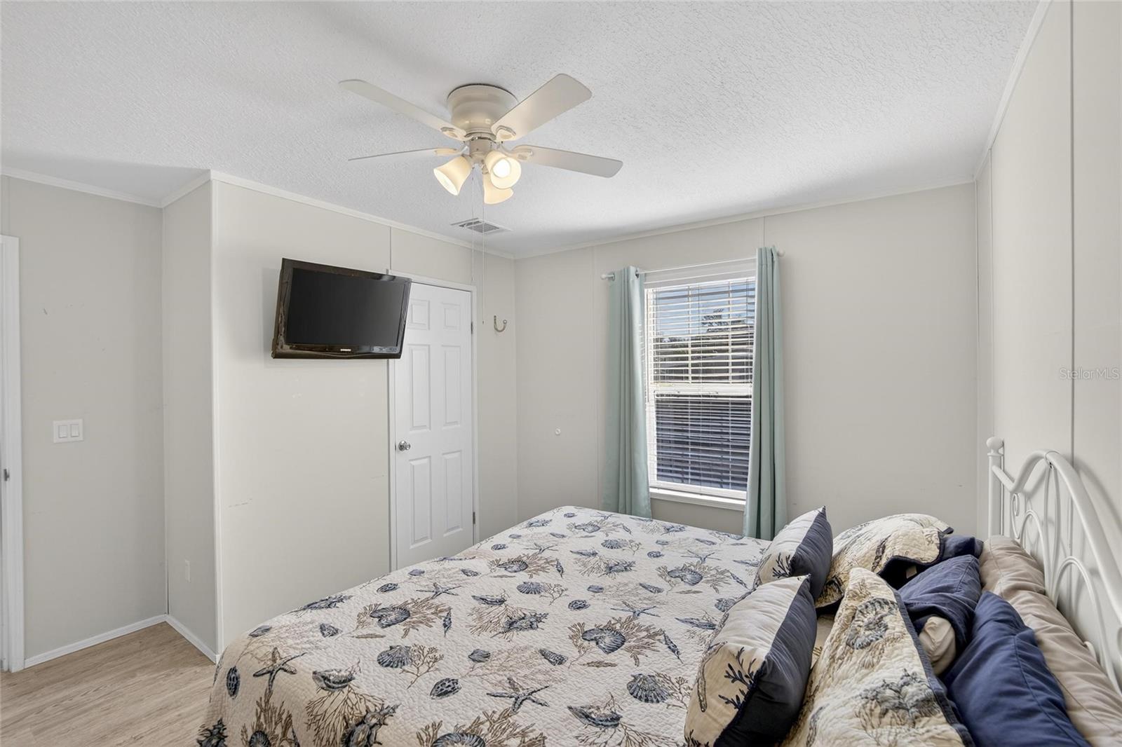 Image 27 of 42 For 34543 Petunia Place