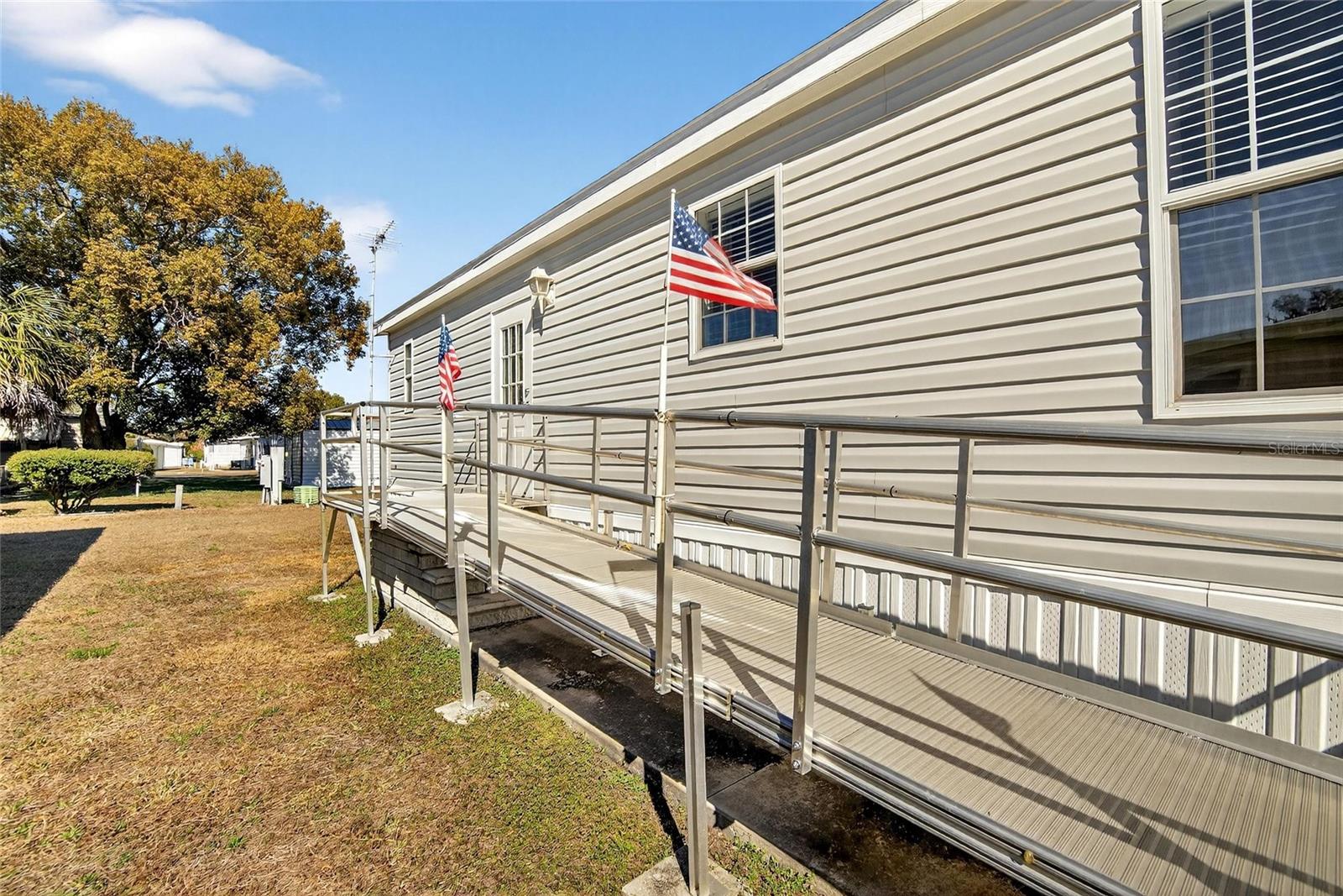 Image 36 of 42 For 34543 Petunia Place