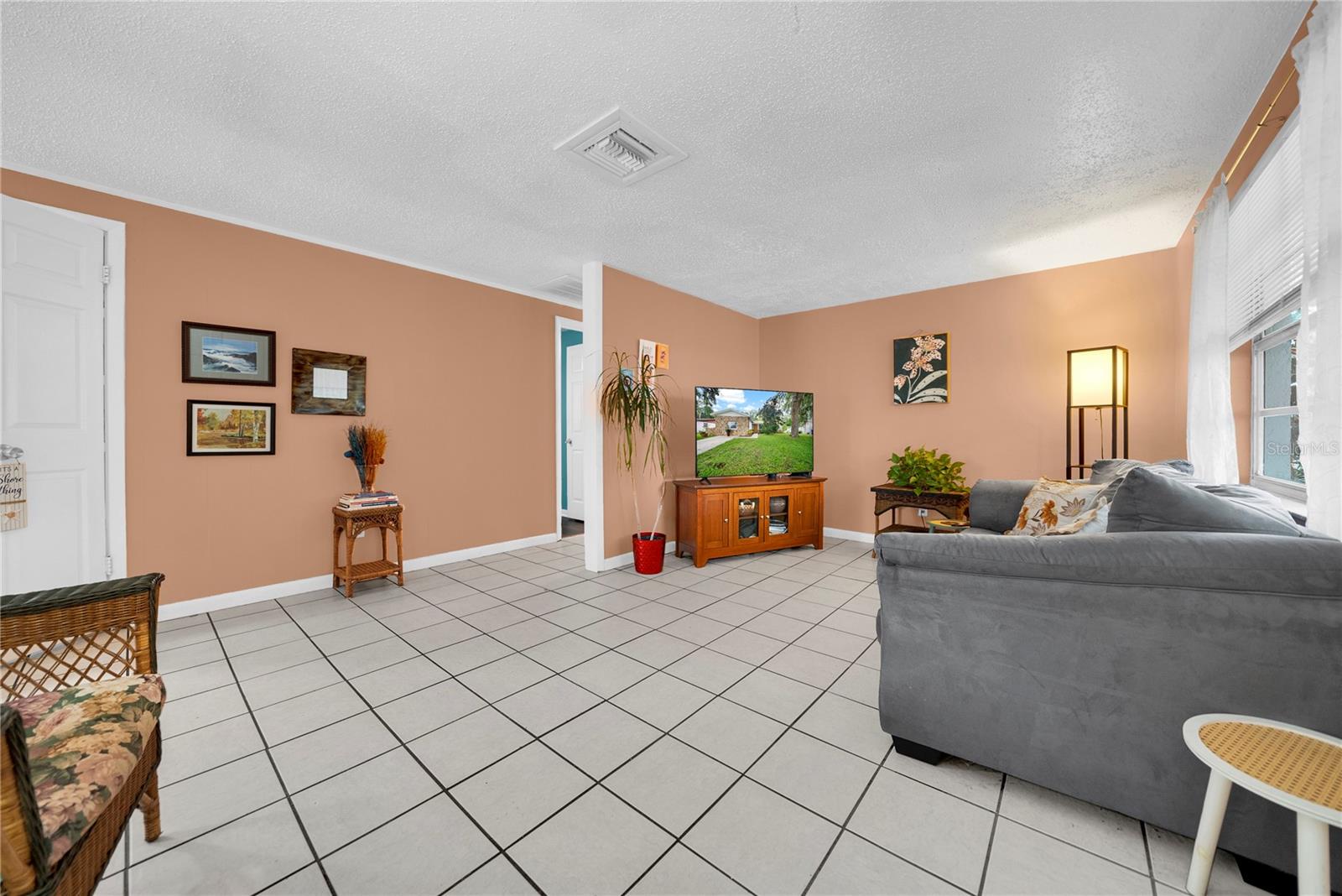 Image 5 of 27 For 5638 146th Terrace N