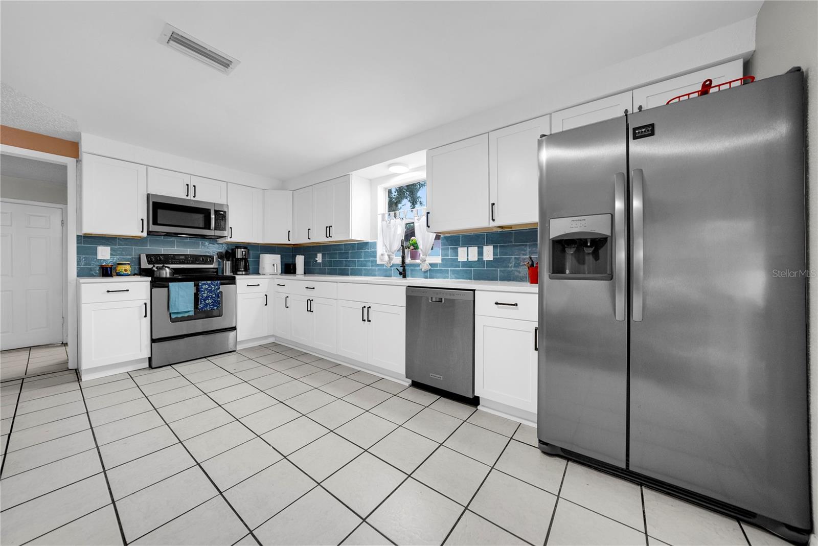 Image 6 of 27 For 5638 146th Terrace N