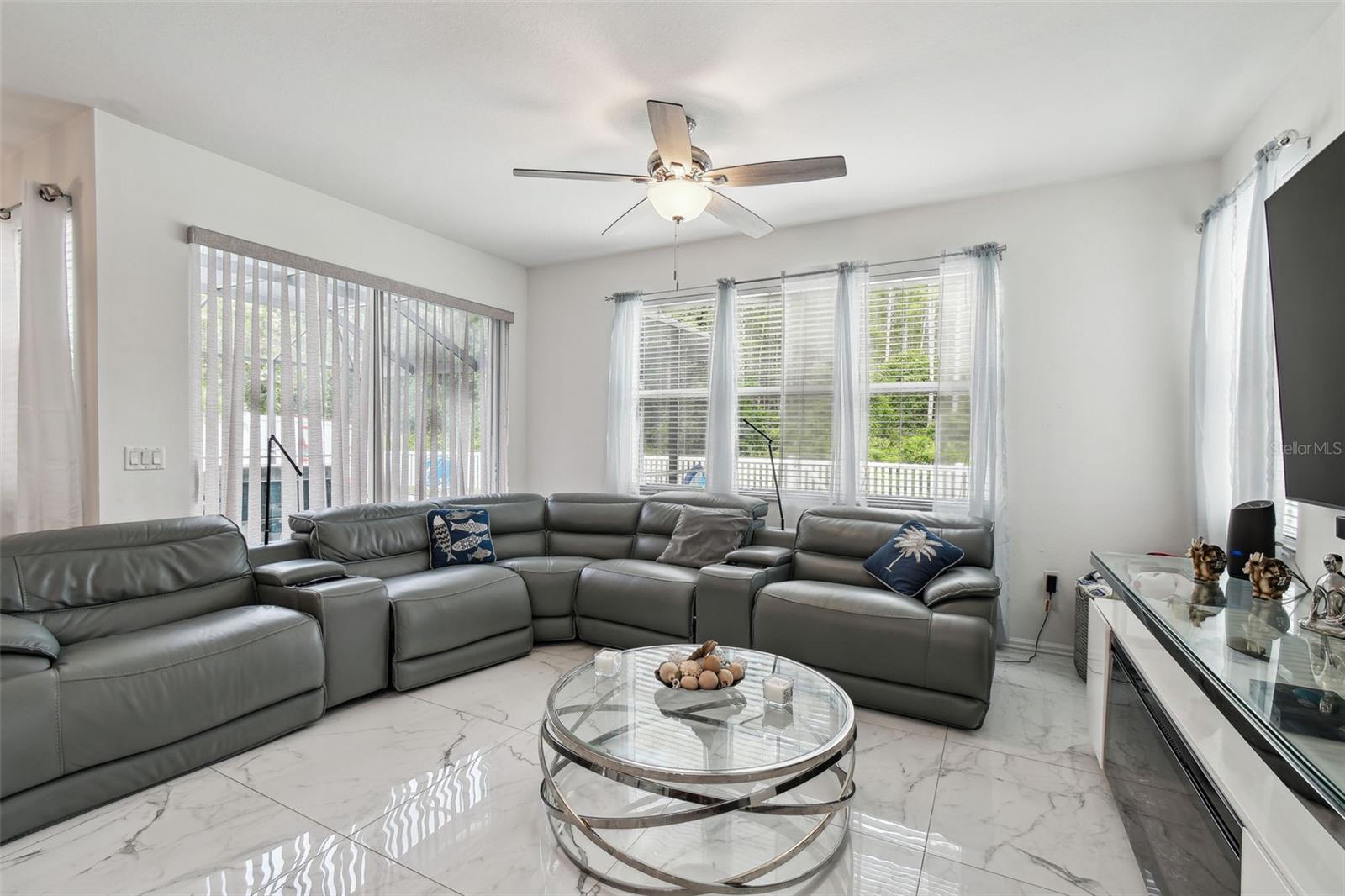 Image 18 of 82 For 8542 Eagle Brook Drive