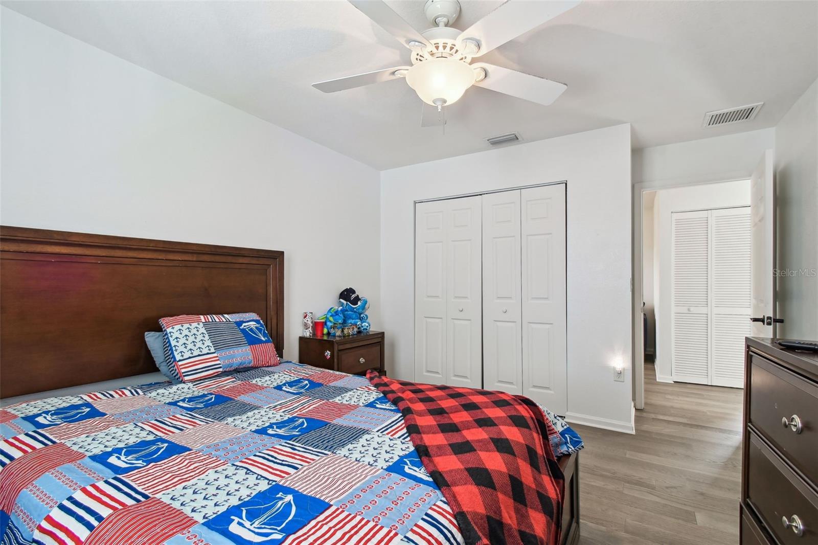 Image 32 of 82 For 8542 Eagle Brook Drive