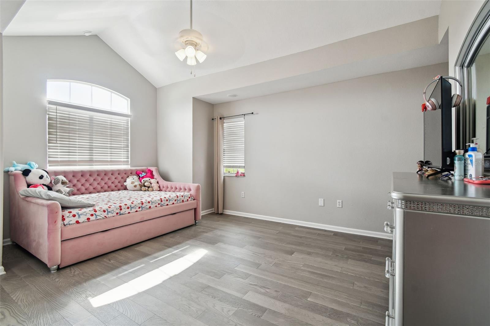 Image 37 of 82 For 8542 Eagle Brook Drive