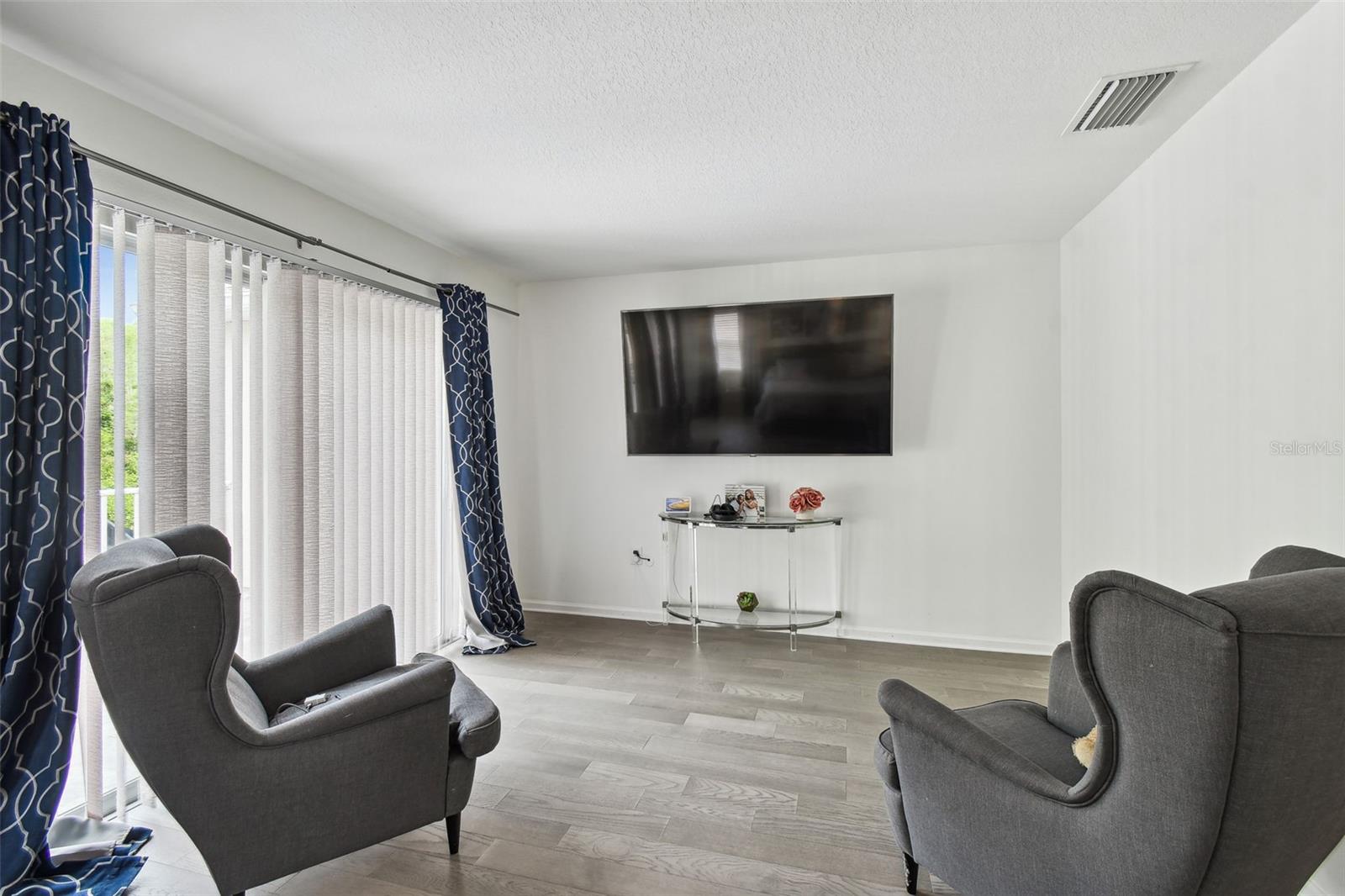 Image 42 of 82 For 8542 Eagle Brook Drive