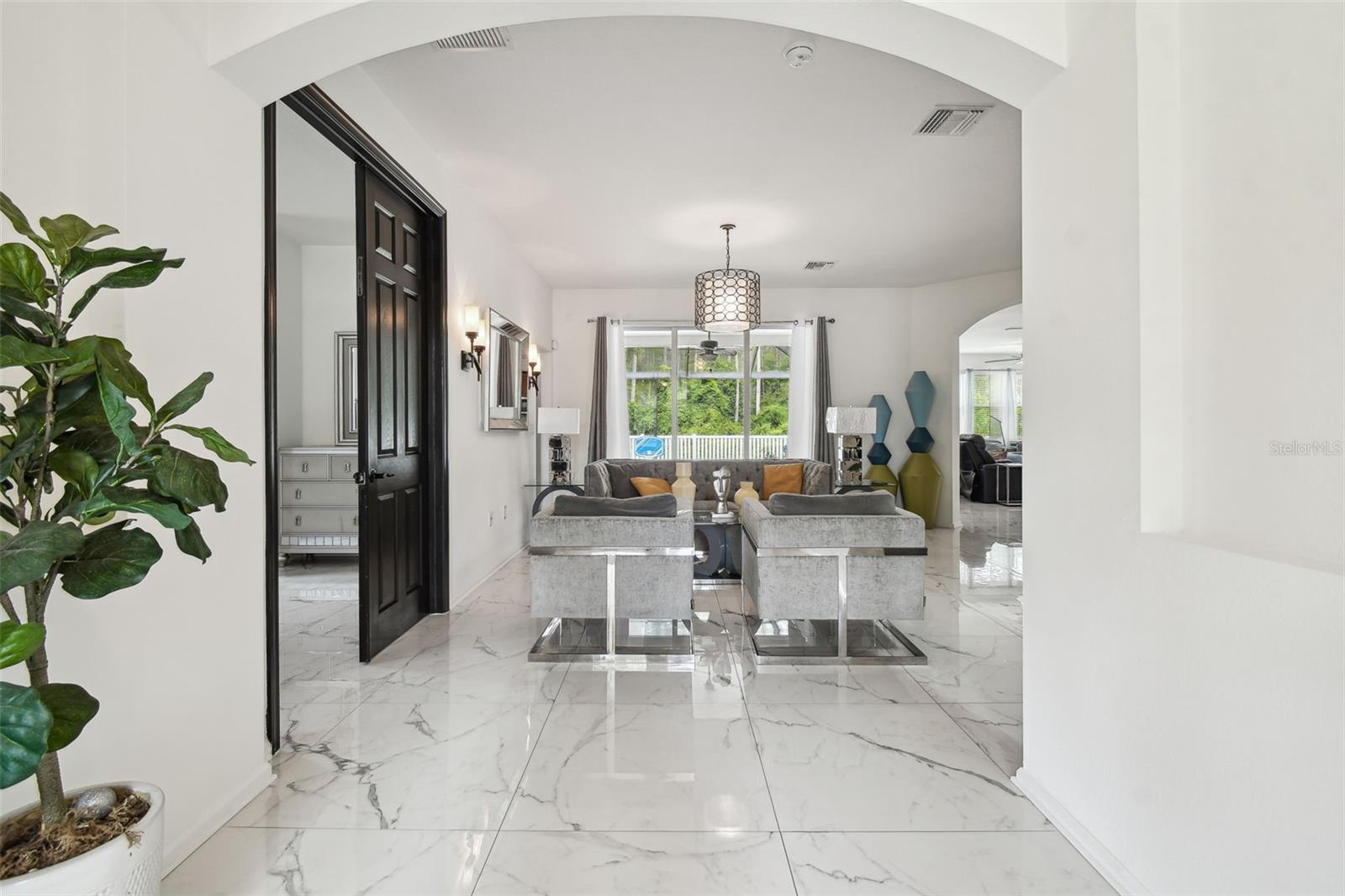 Image 8 of 82 For 8542 Eagle Brook Drive