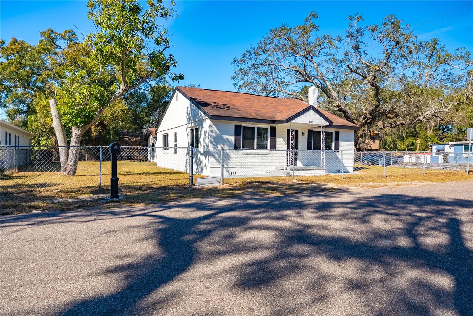 Image 2 of 31 For 4630 Courtland Street