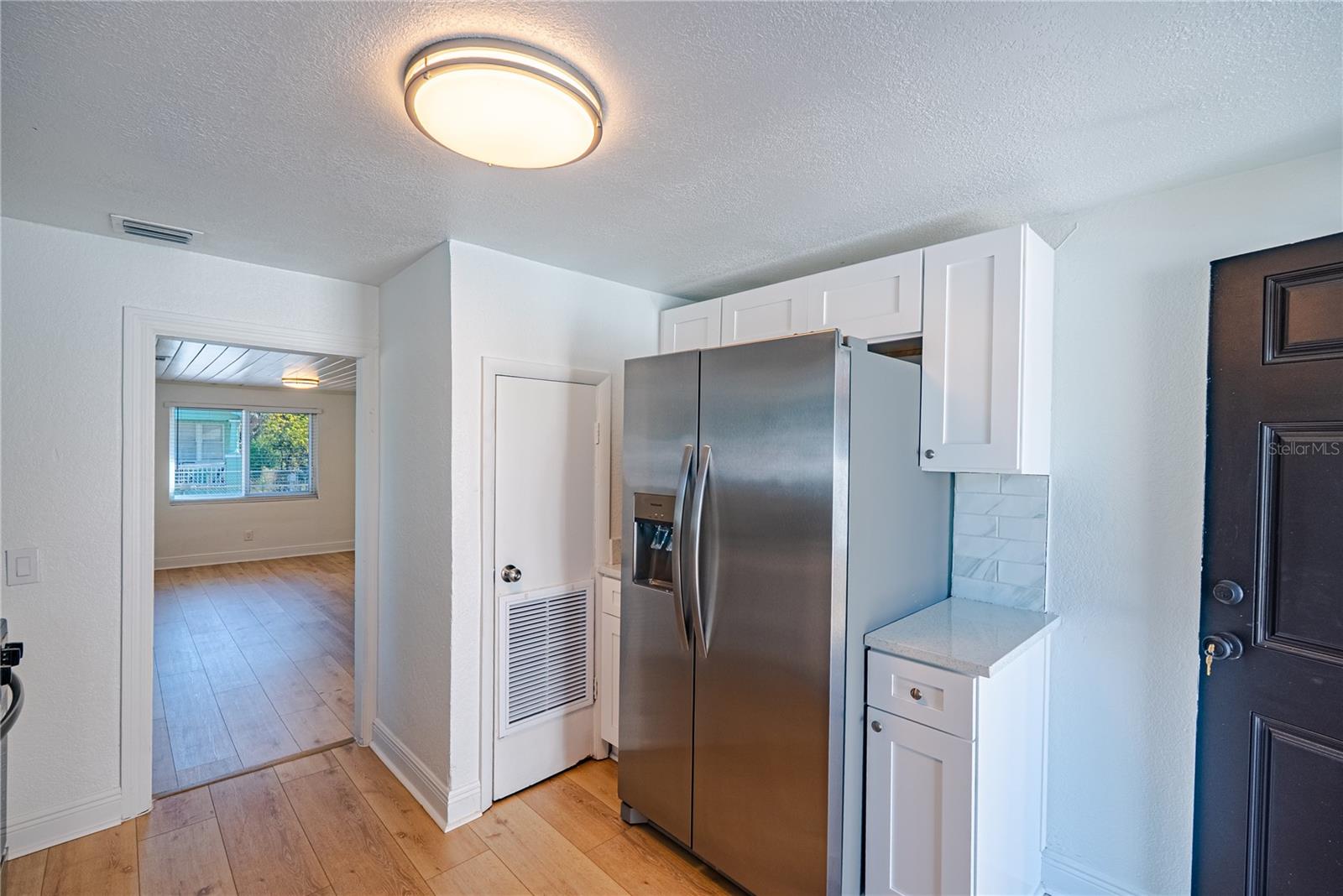 Image 7 of 31 For 4630 Courtland Street