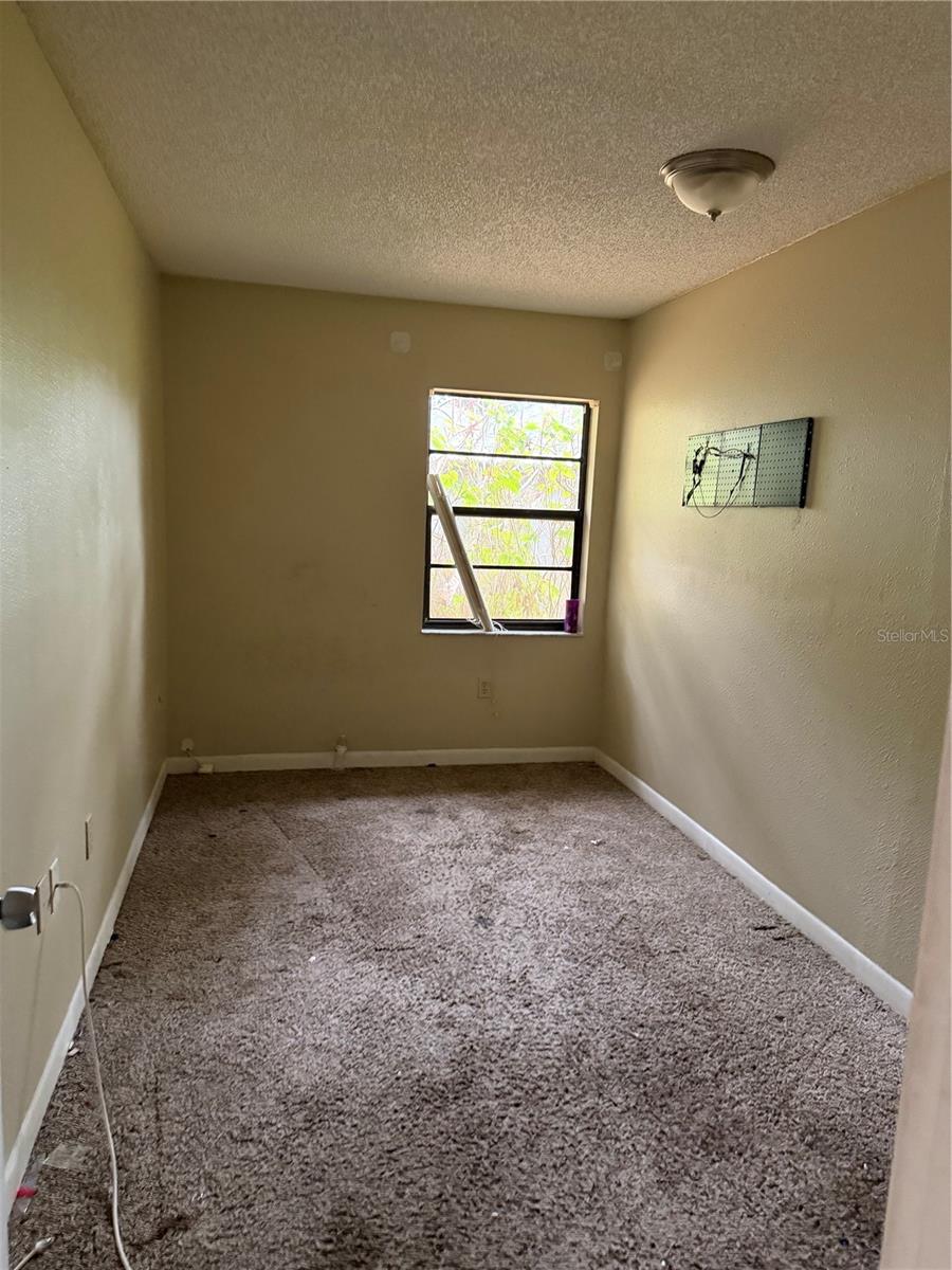 Image 22 of 31 For 1760 Harbor Oaks Place