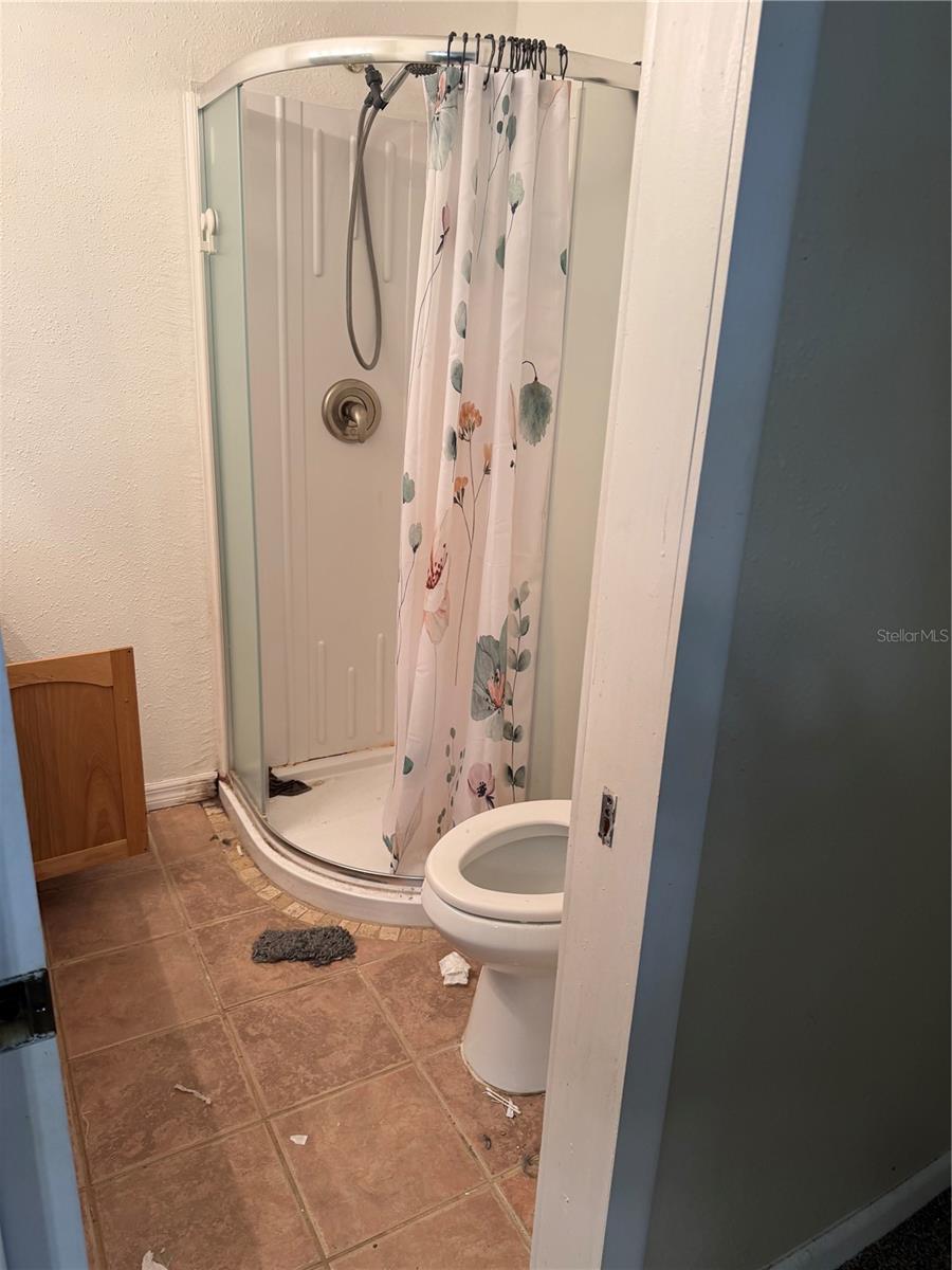 Image 23 of 31 For 1760 Harbor Oaks Place