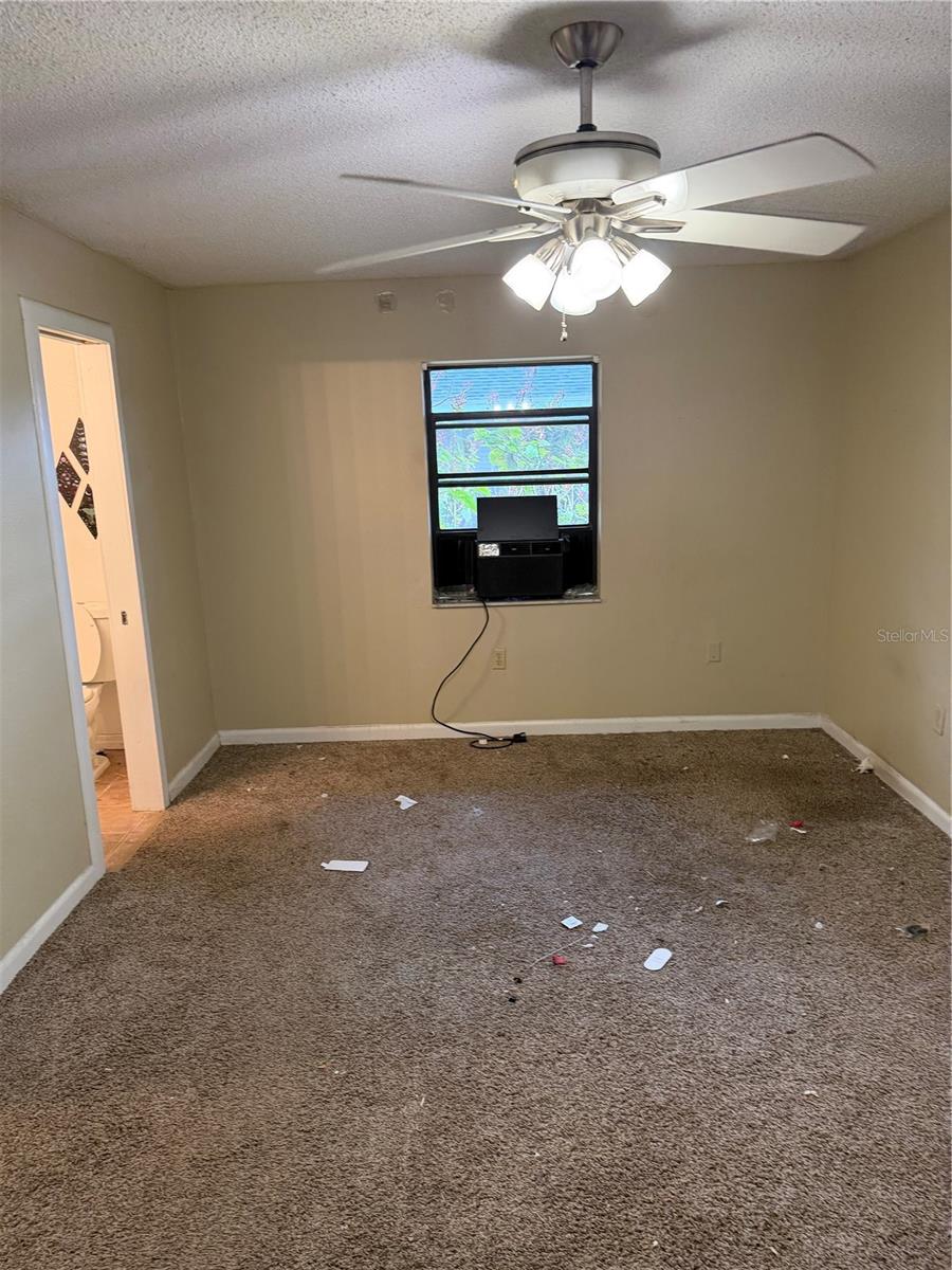 Image 24 of 31 For 1760 Harbor Oaks Place