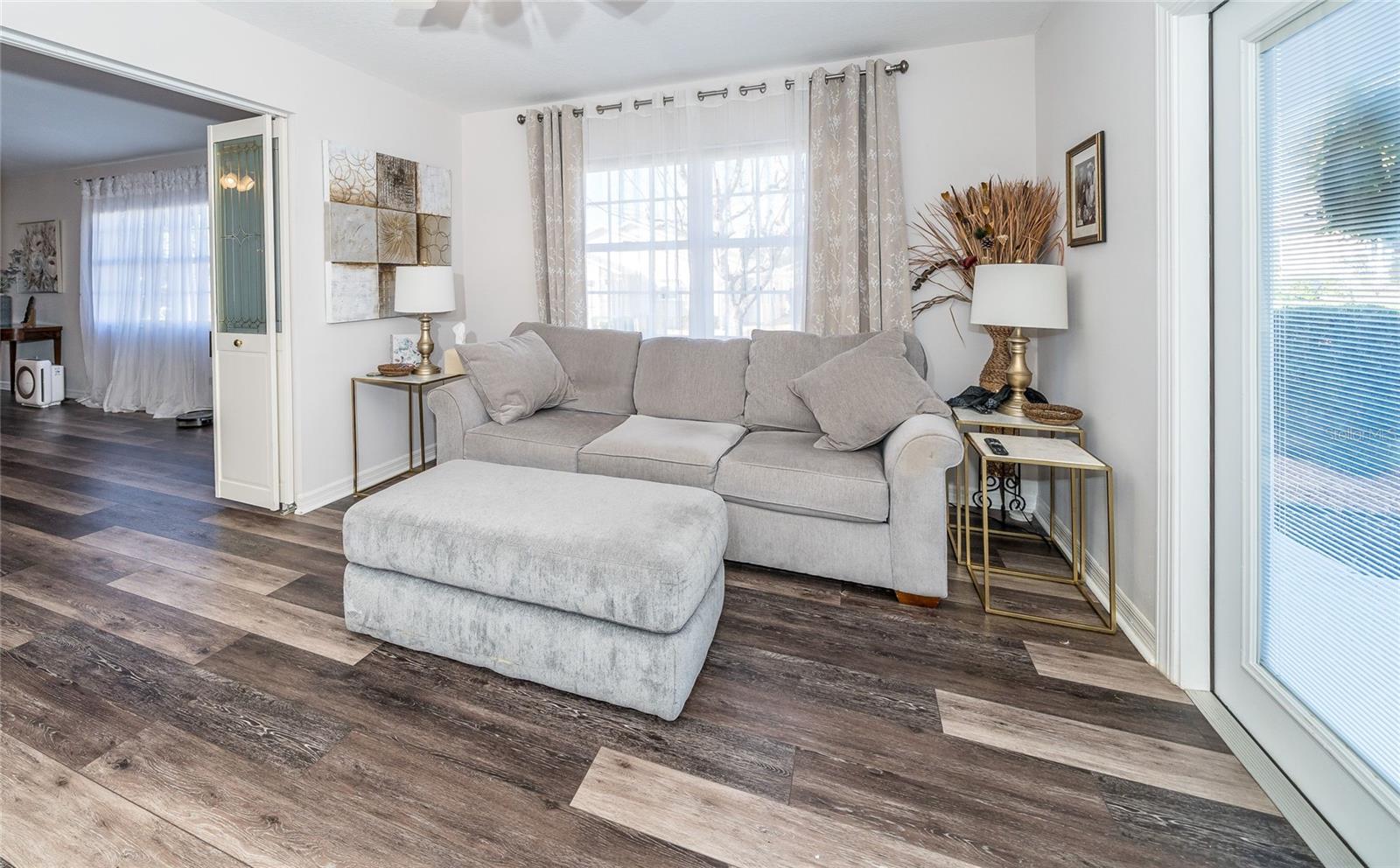 Image 5 of 27 For 37443 Blueberry Court