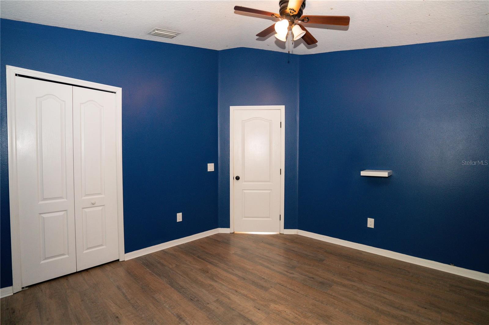 Image 23 of 35 For 10468 Blackmore Drive