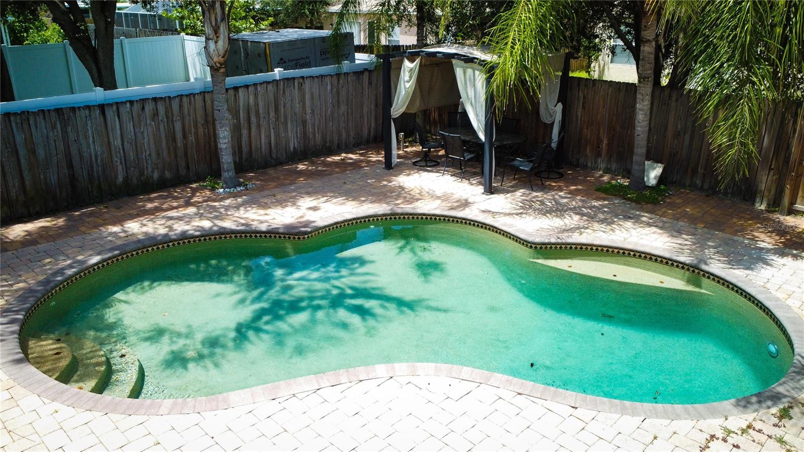 Image 8 of 35 For 10468 Blackmore Drive
