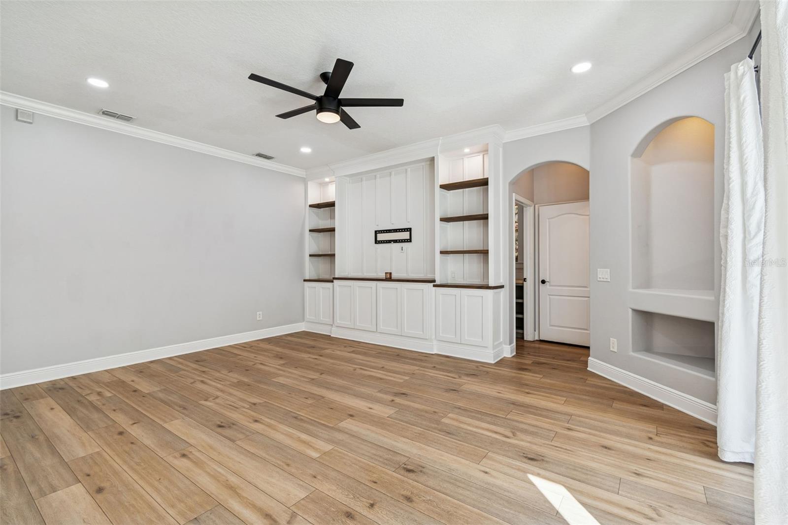 Image 19 of 54 For 20227 Still Wind Drive