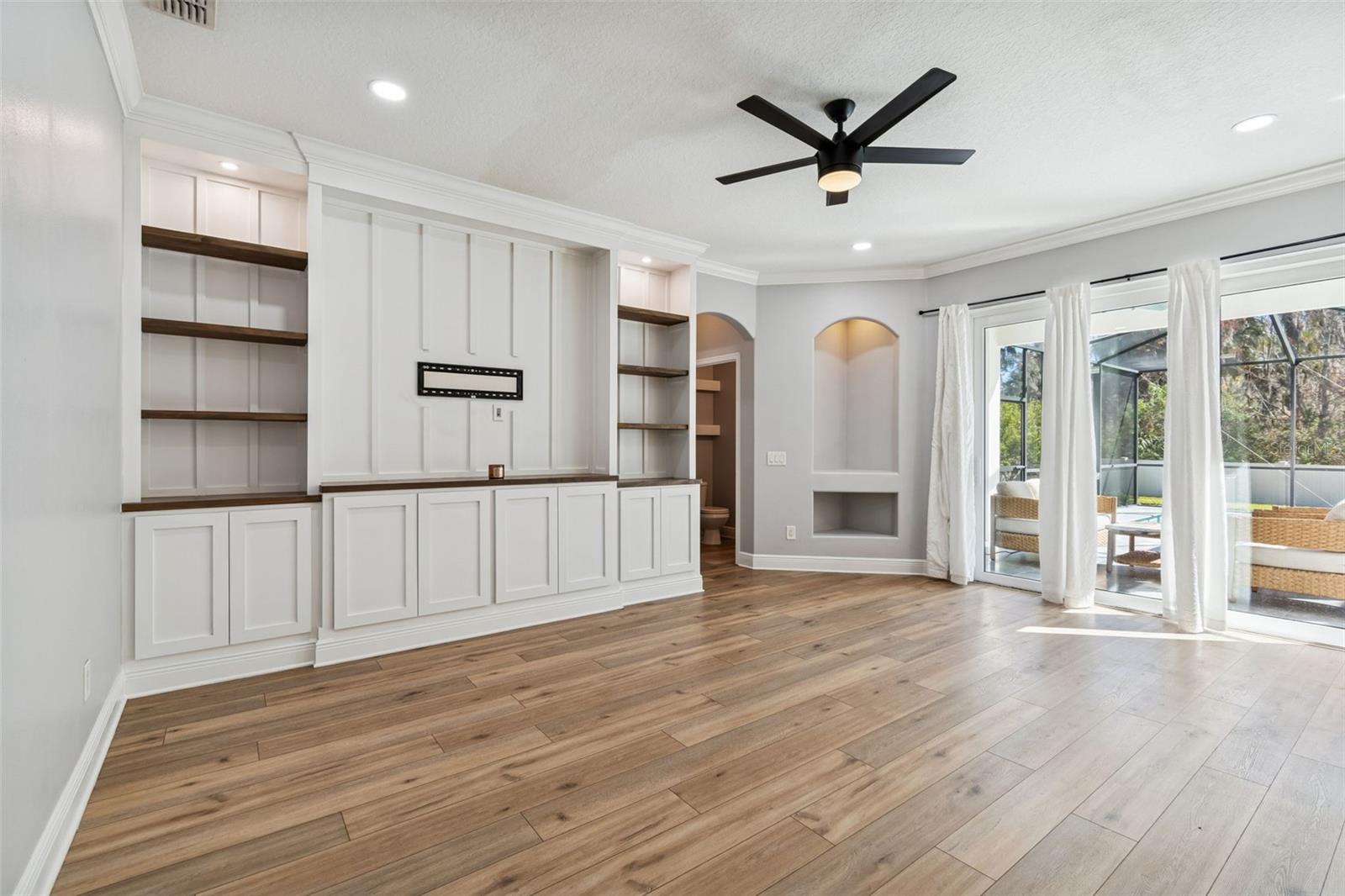 Image 20 of 54 For 20227 Still Wind Drive