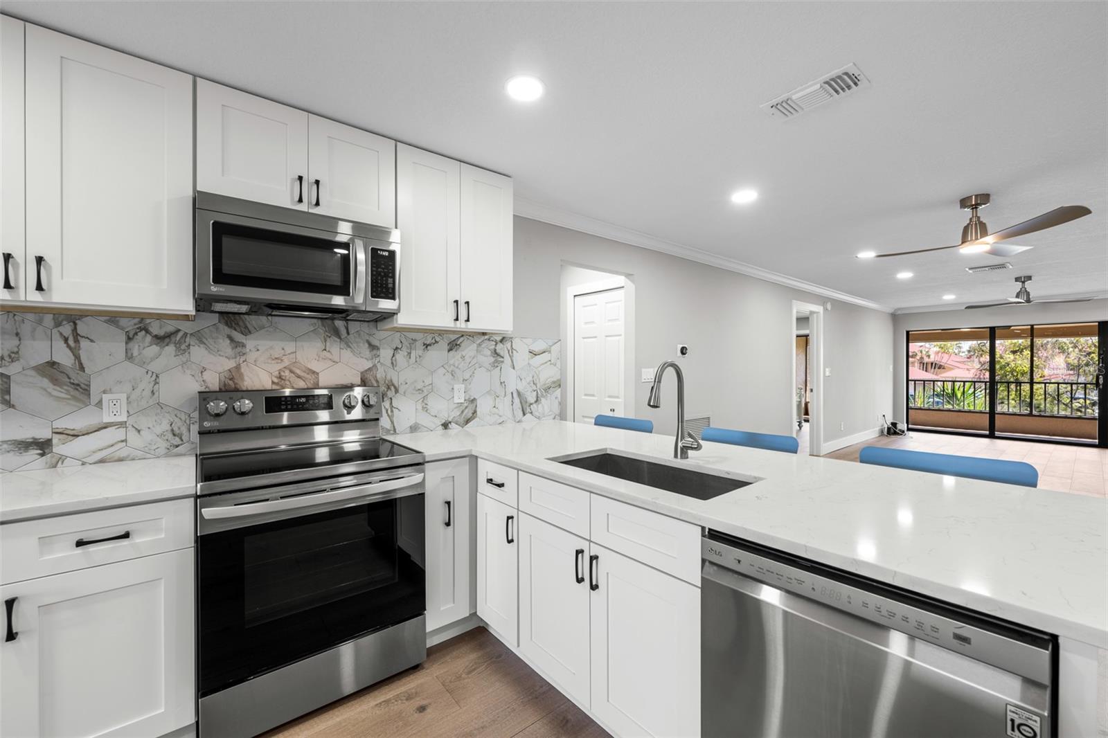 Image 10 of 49 For 4720 Brittany Drive S 139